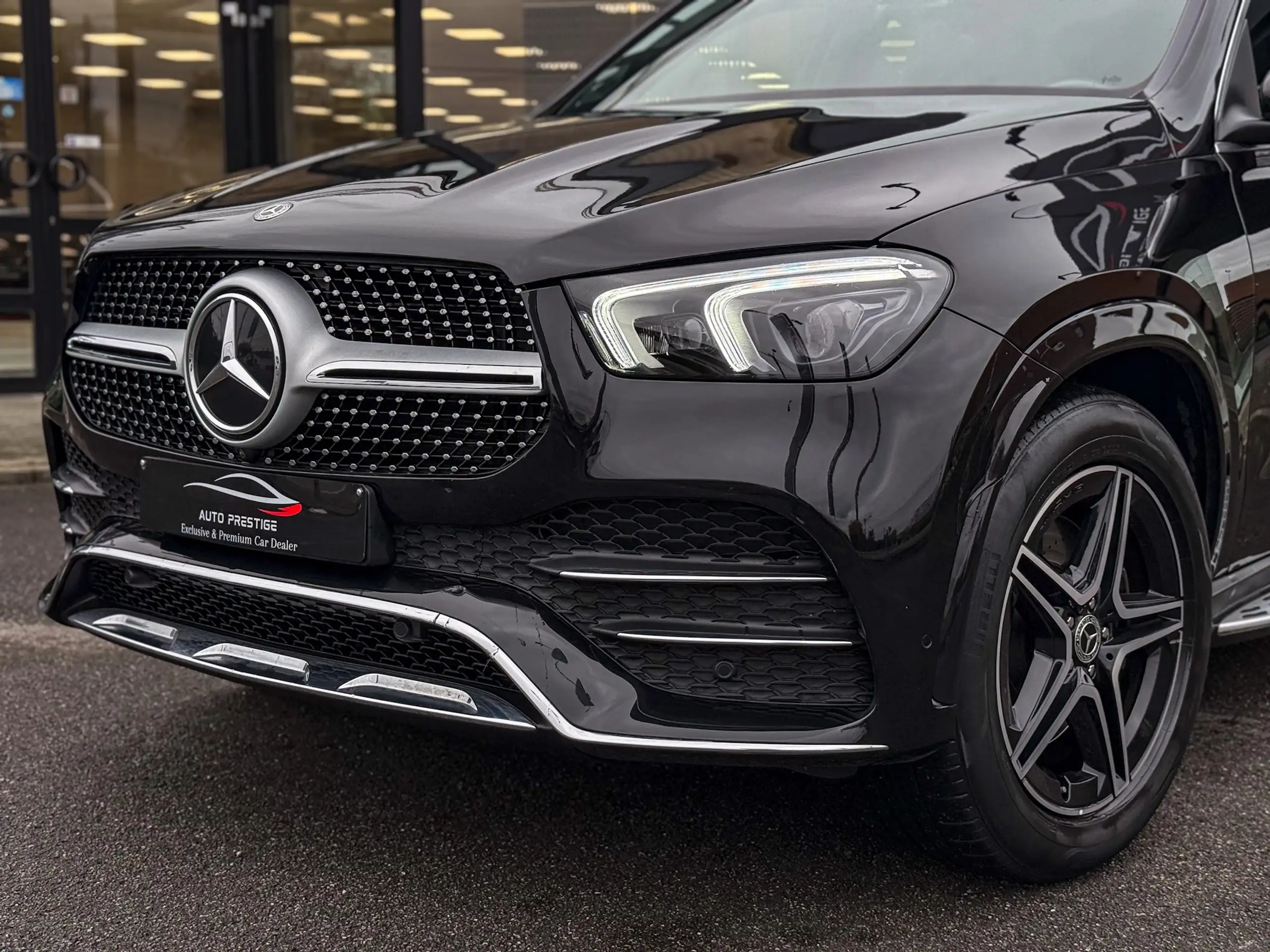 Mercedes-Benz - GLE 300