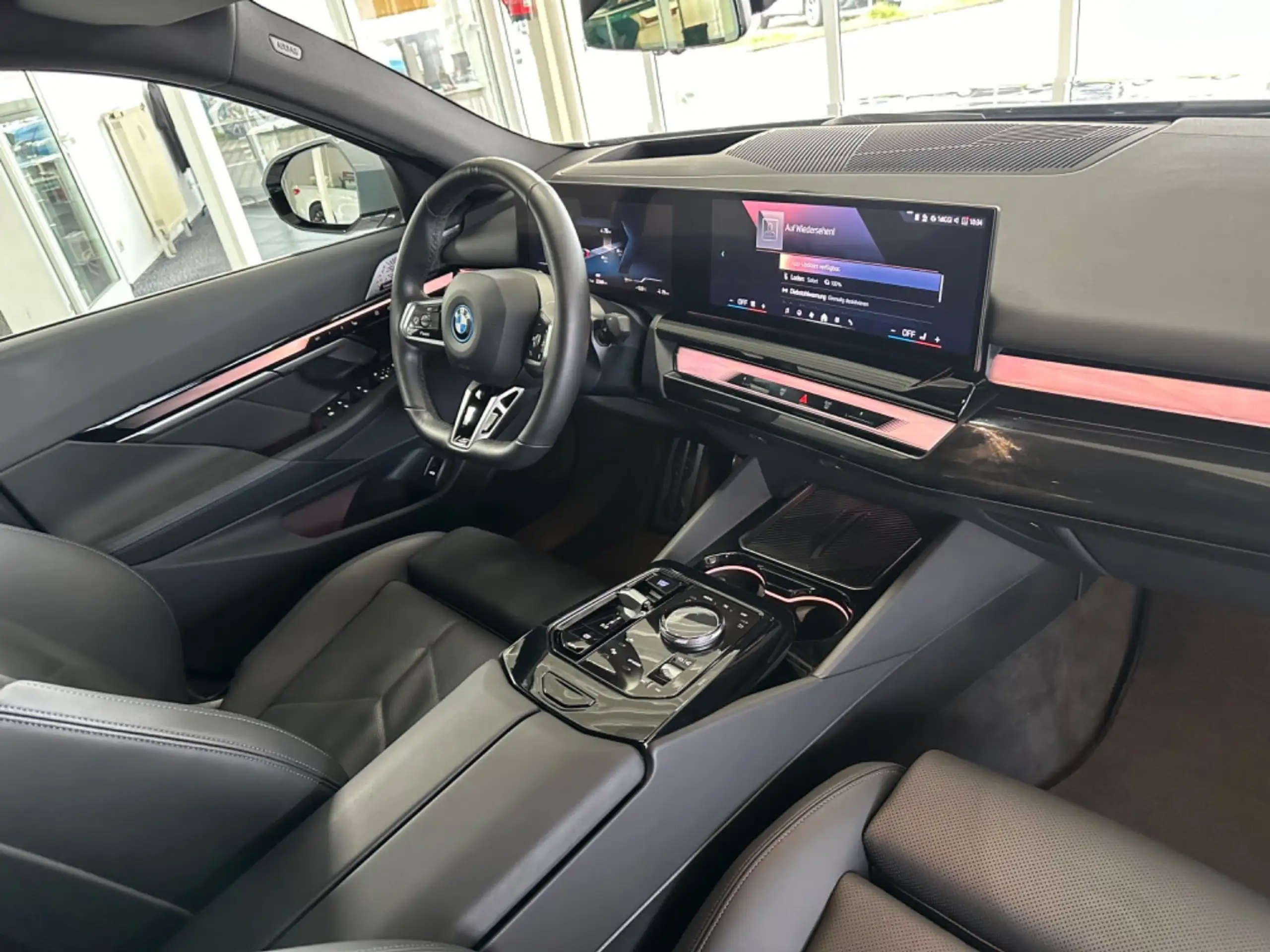 BMW - i5