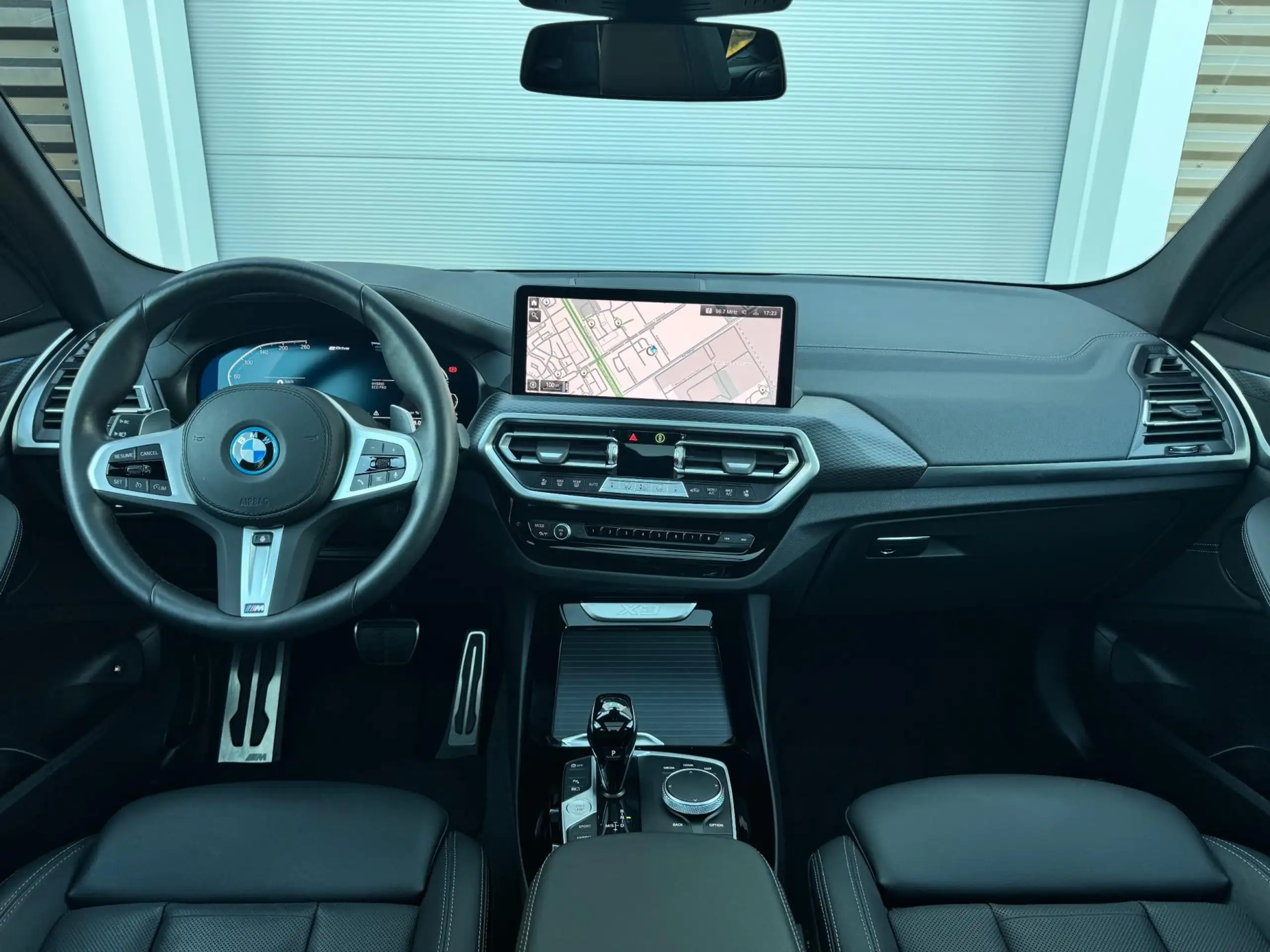 BMW - X3