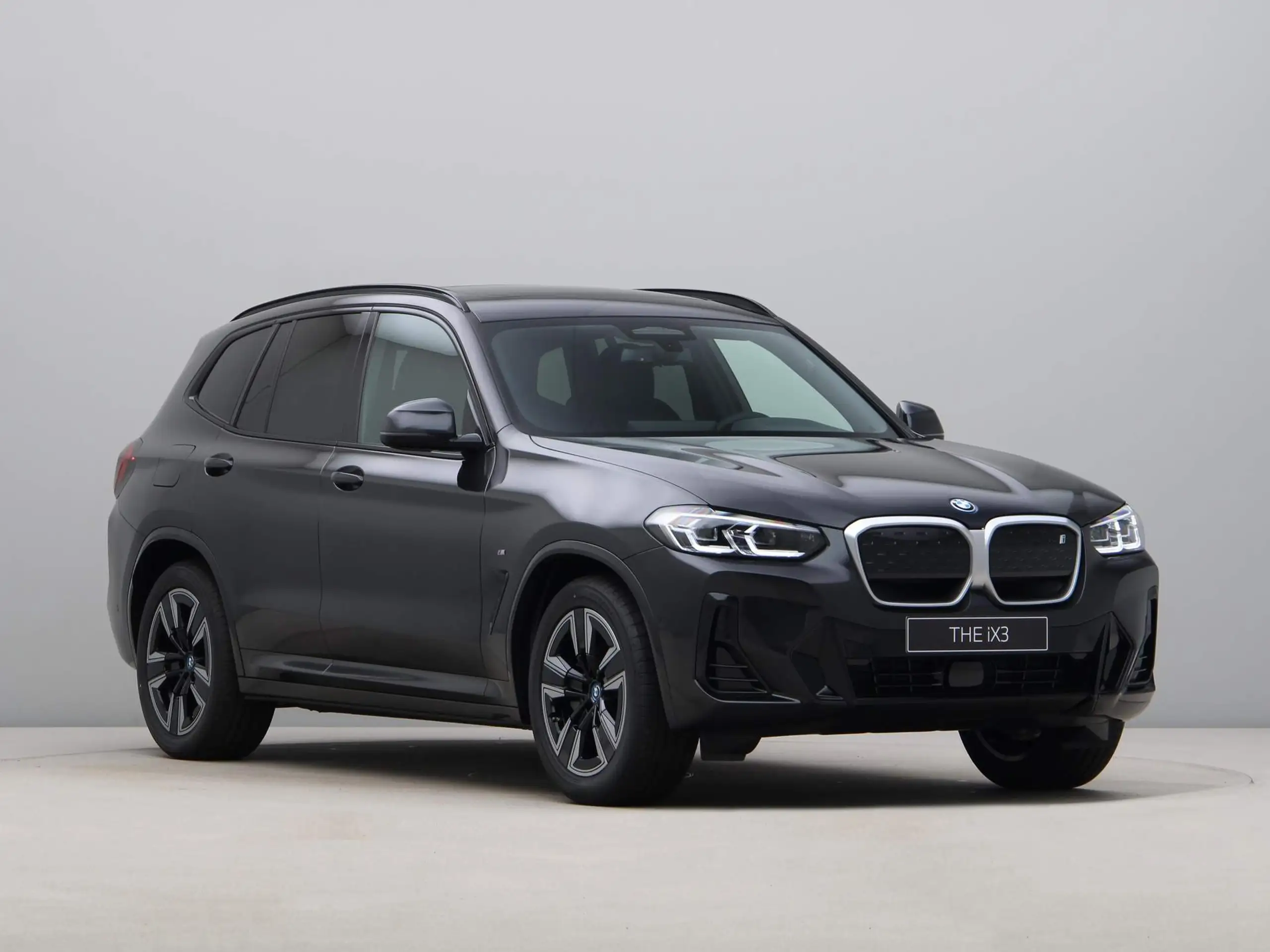 BMW - iX3