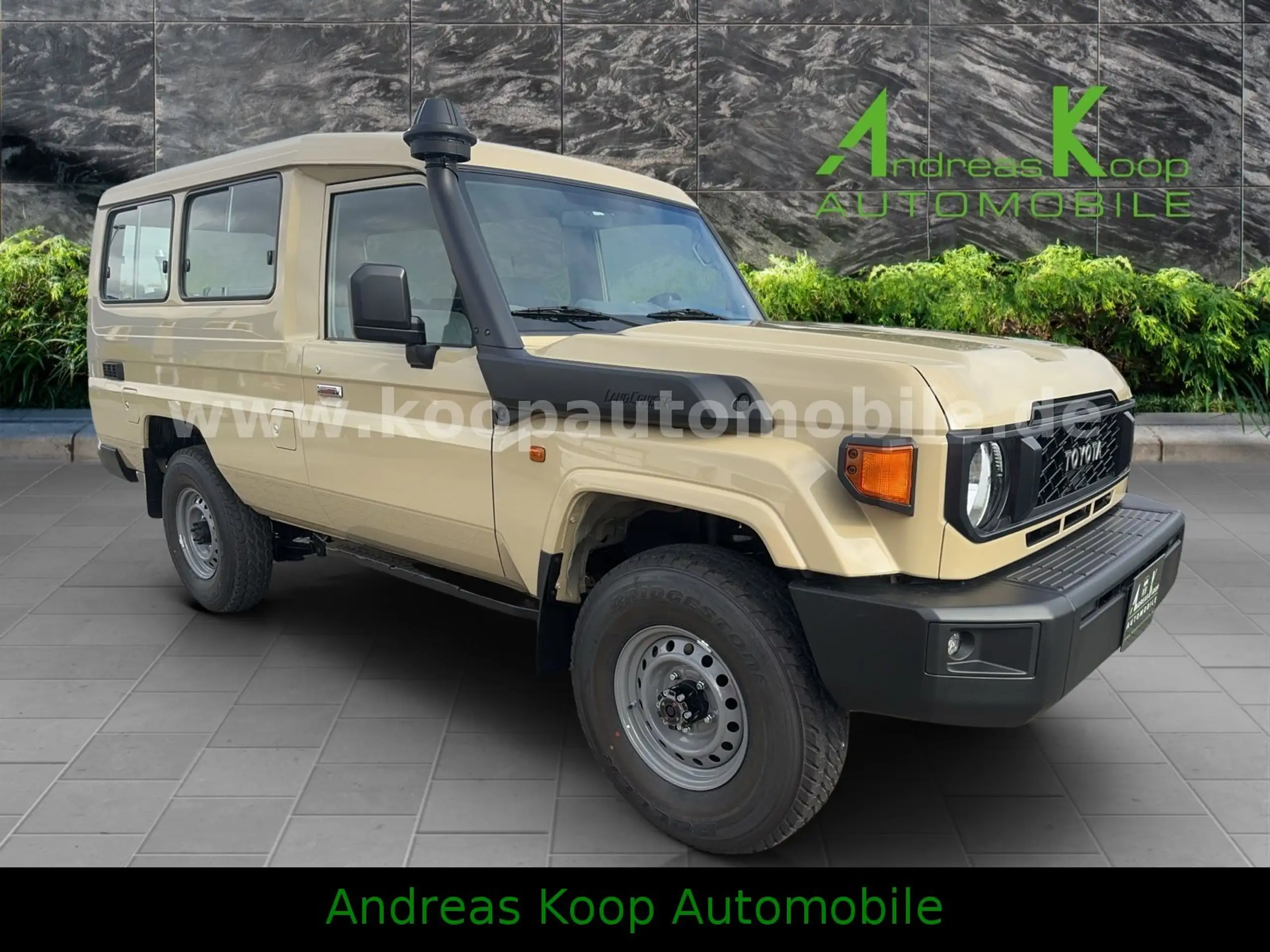 Toyota - Land Cruiser