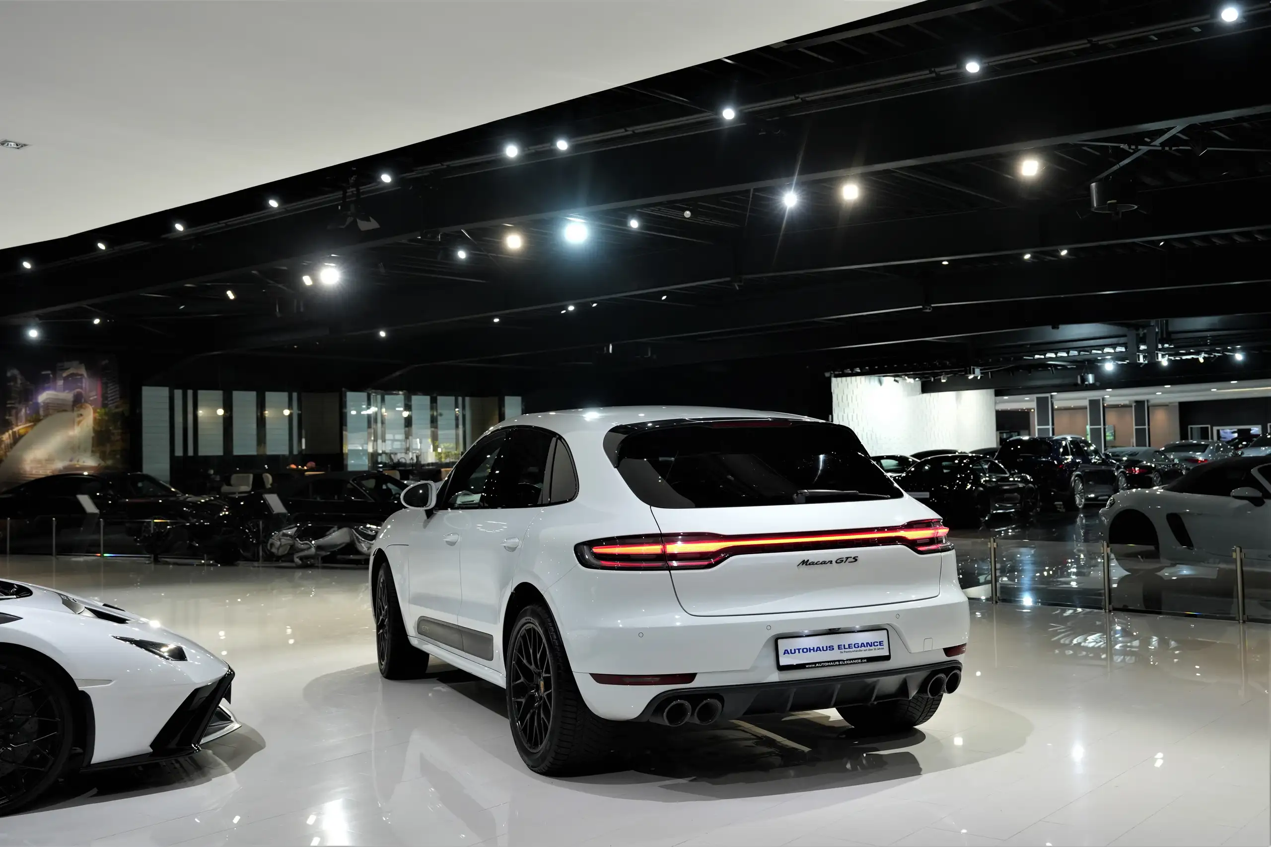 Porsche - Macan