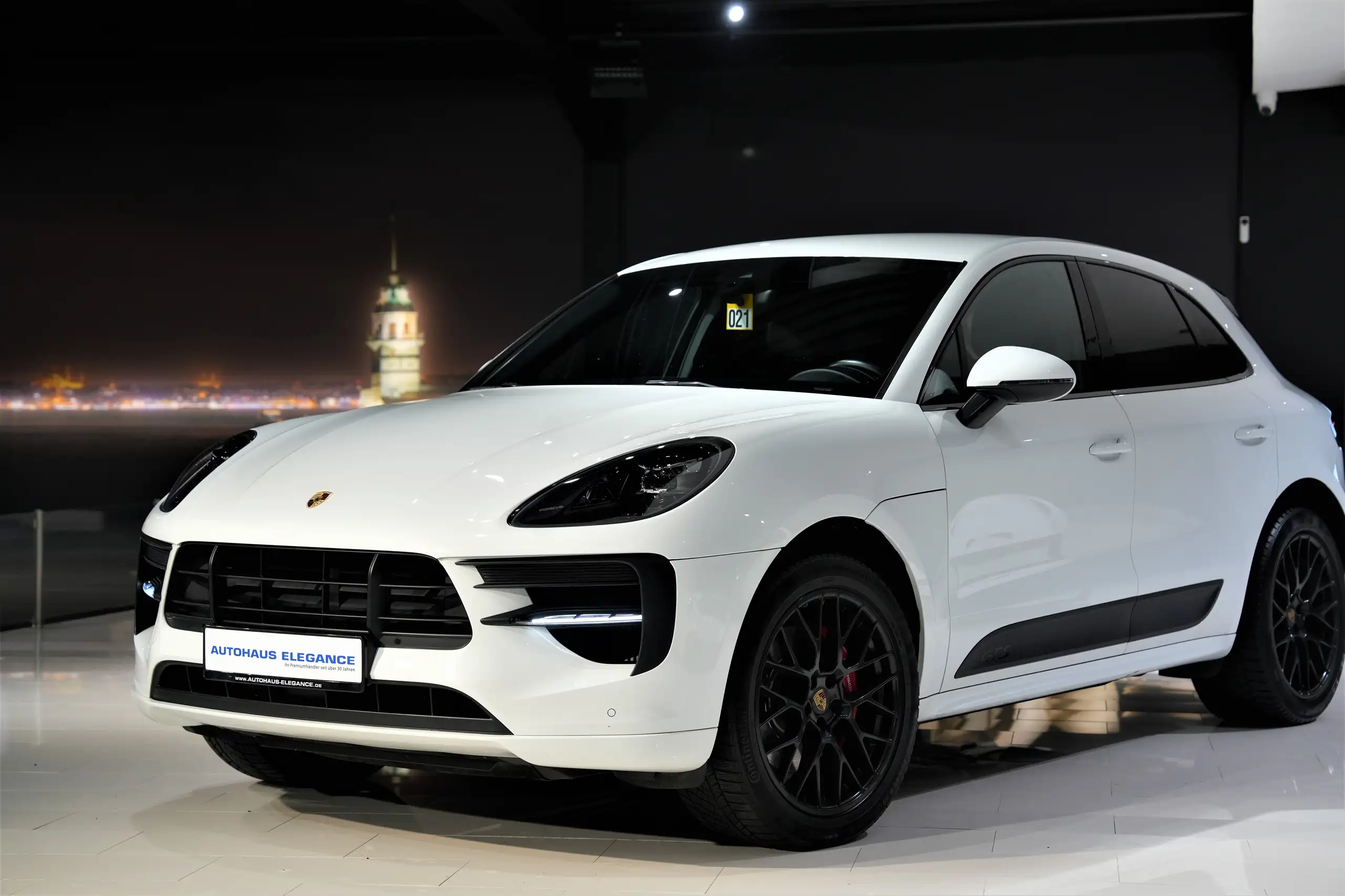 Porsche - Macan