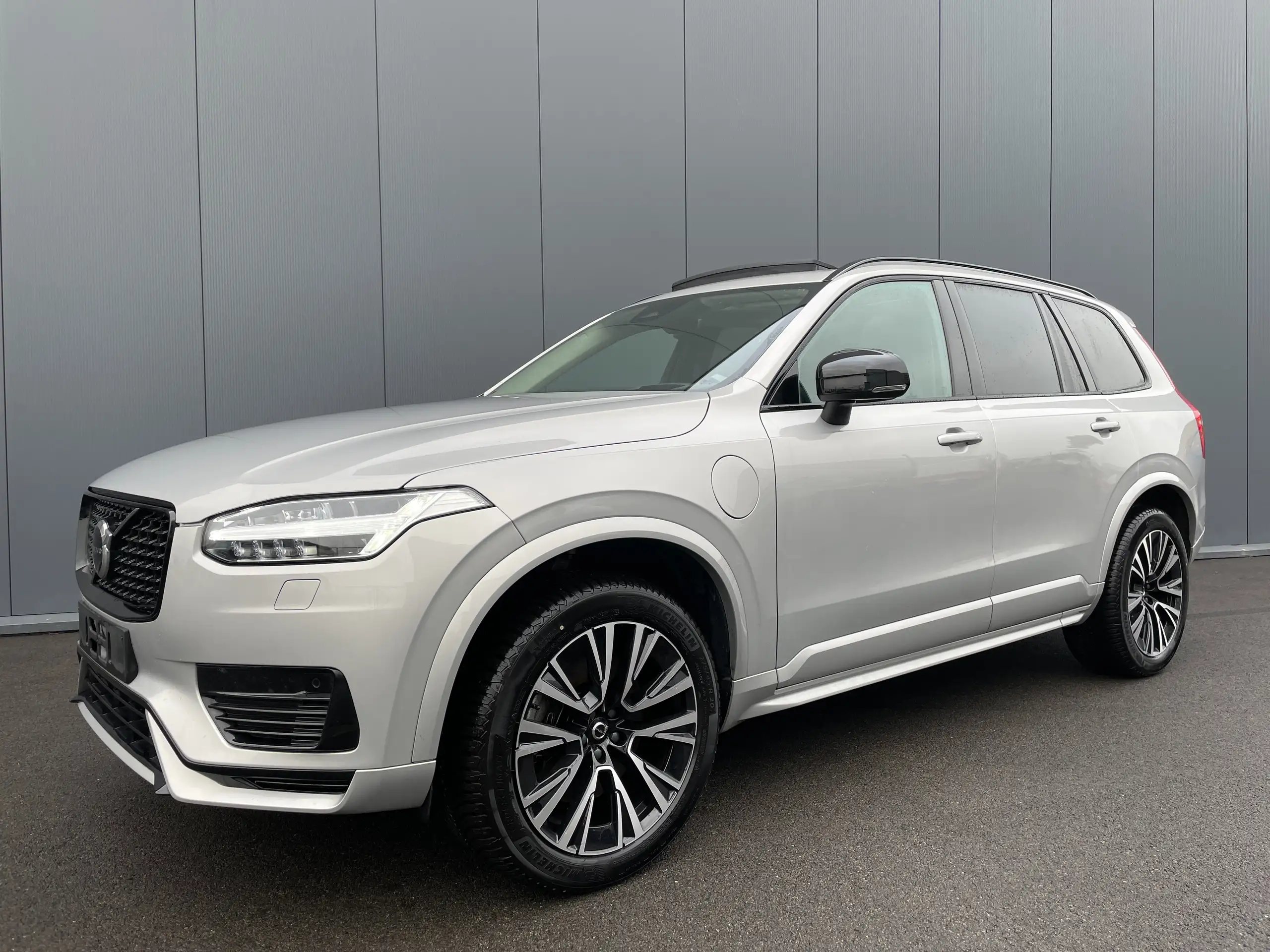 Volvo - XC90