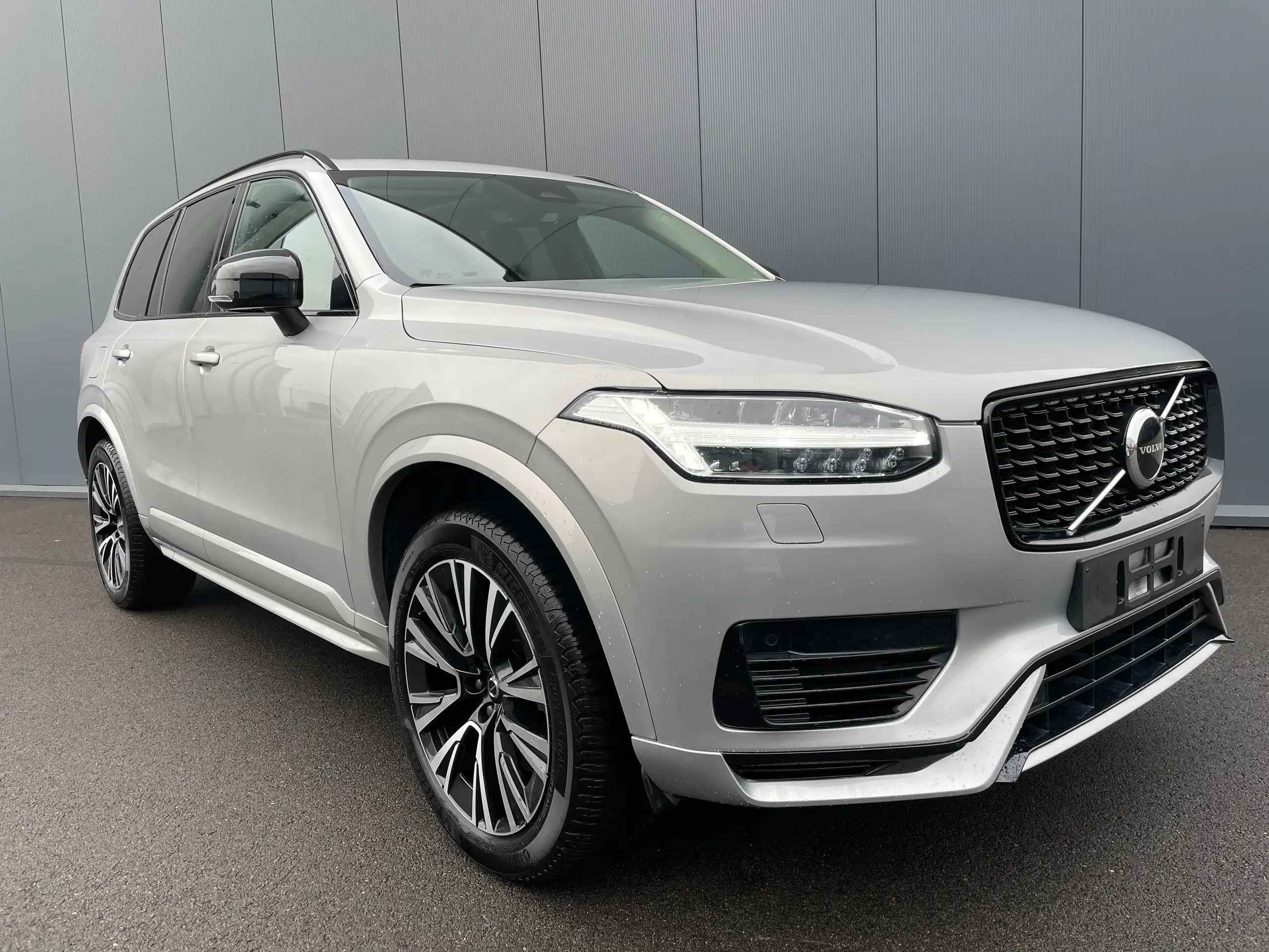 Volvo - XC90