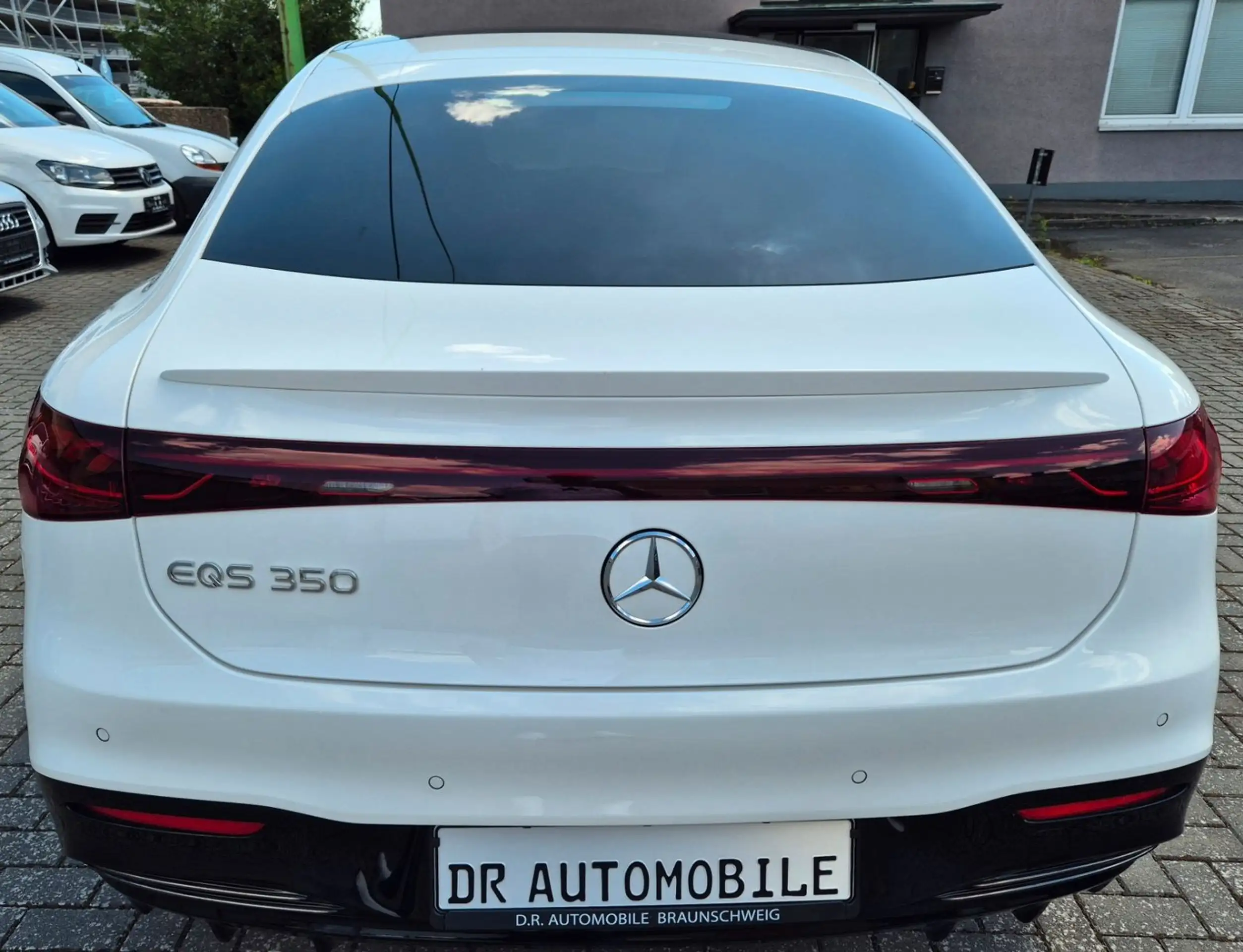 Mercedes-Benz - EQS