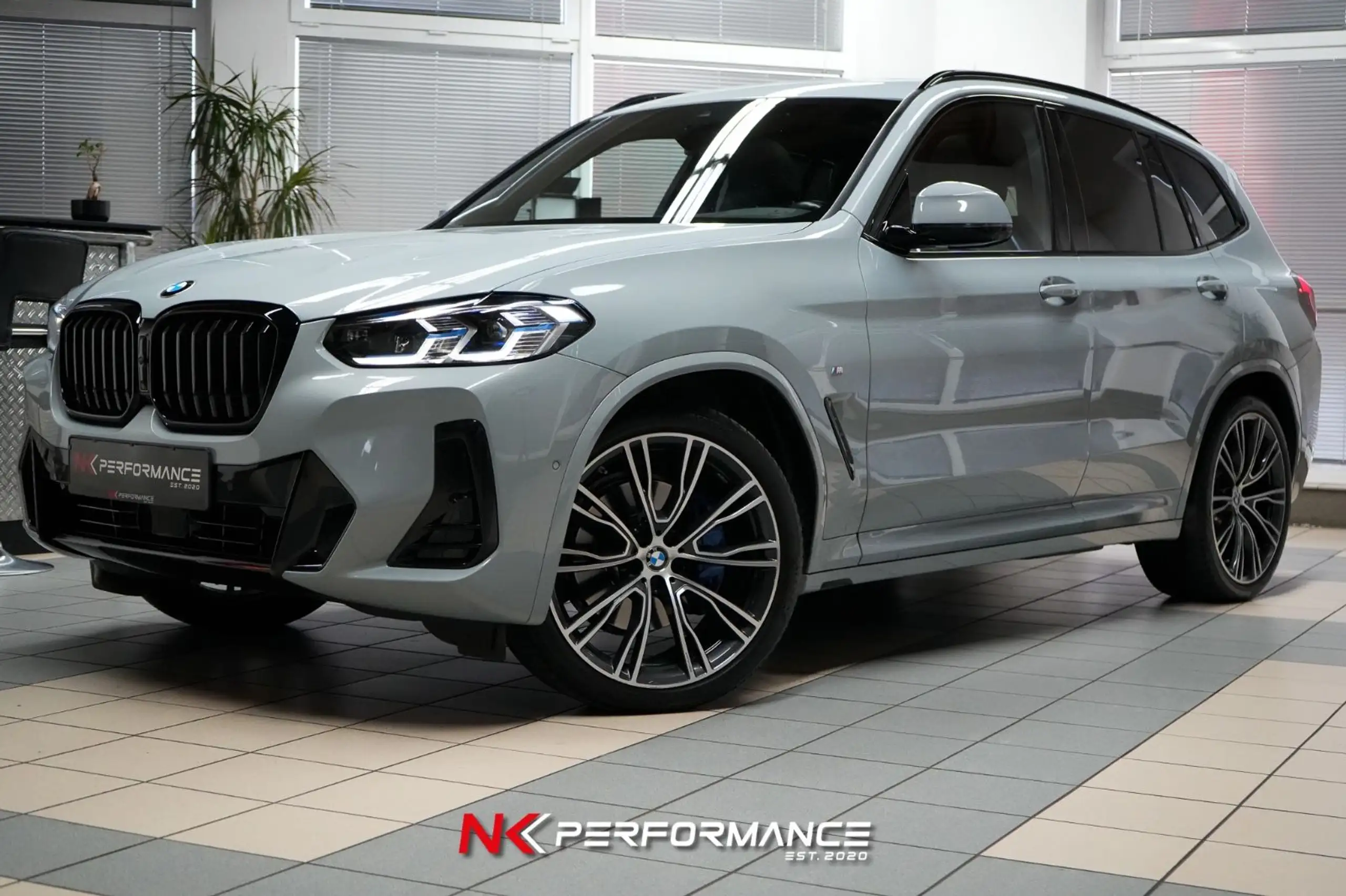 BMW - X3