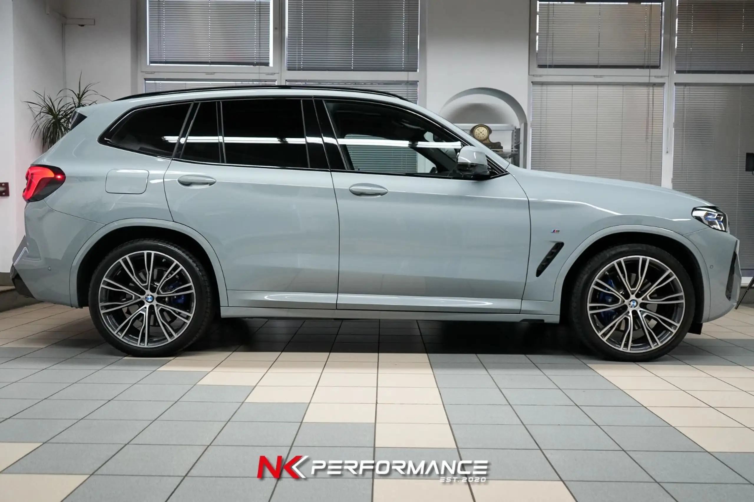 BMW - X3