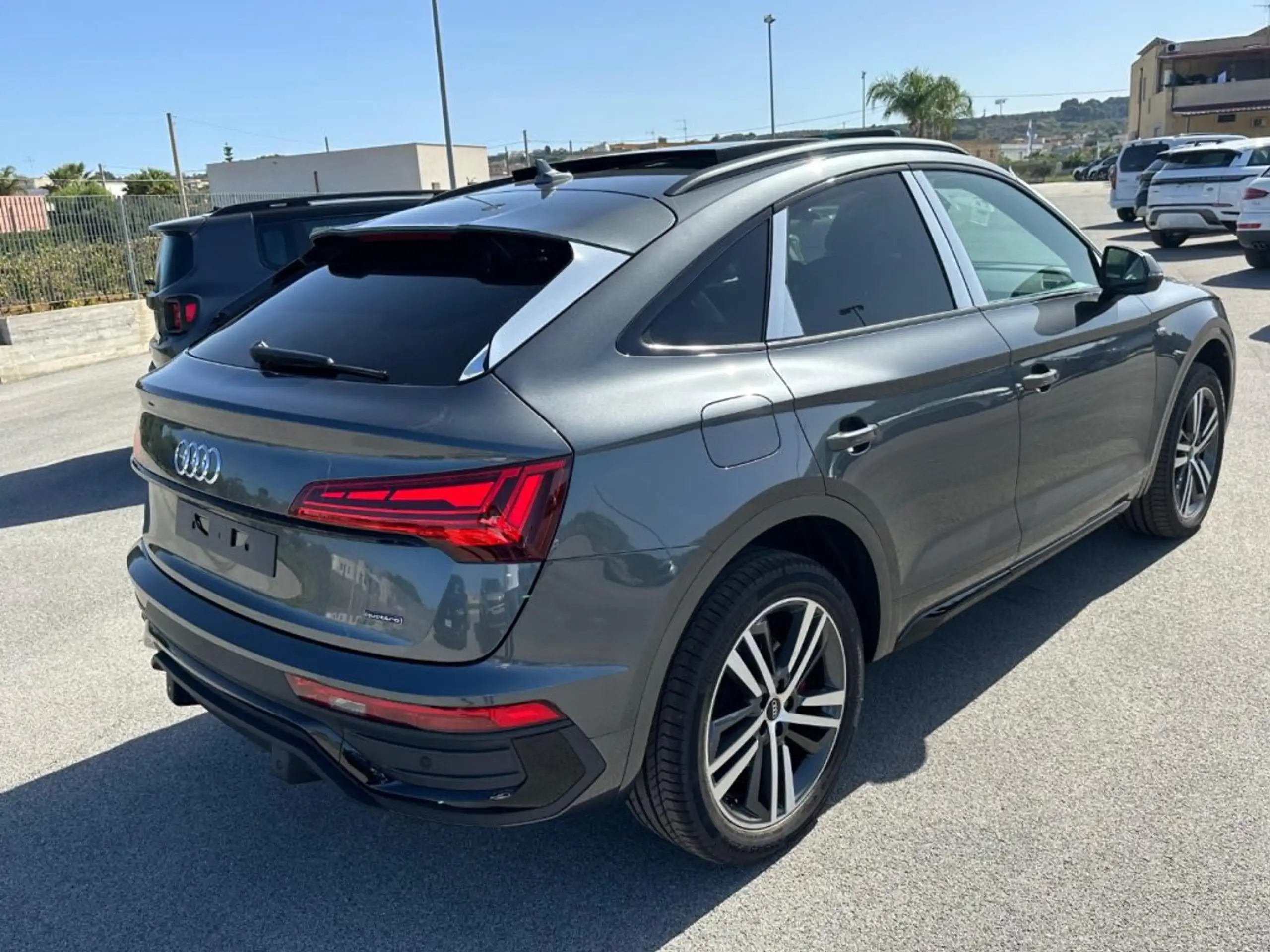 Audi - Q5