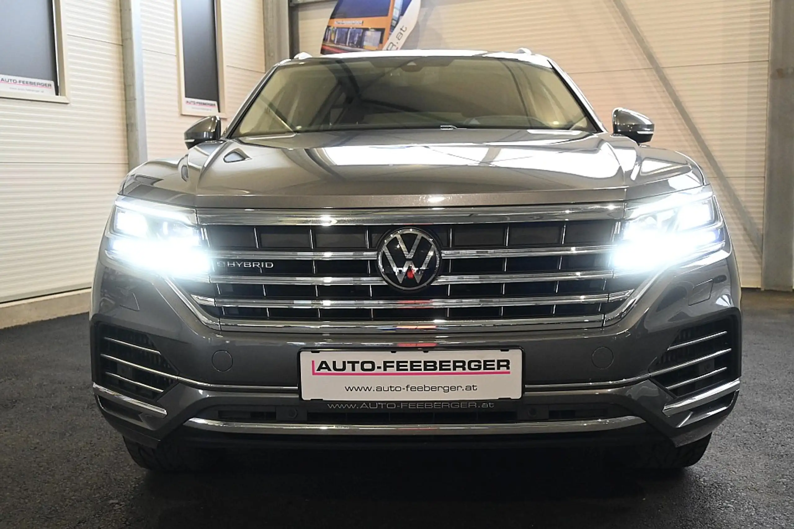 Volkswagen - Touareg