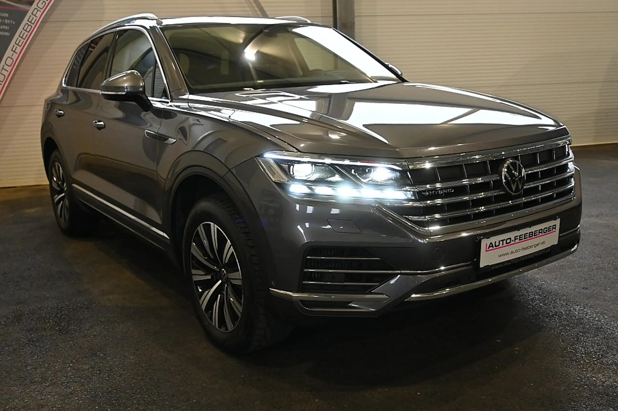 Volkswagen - Touareg