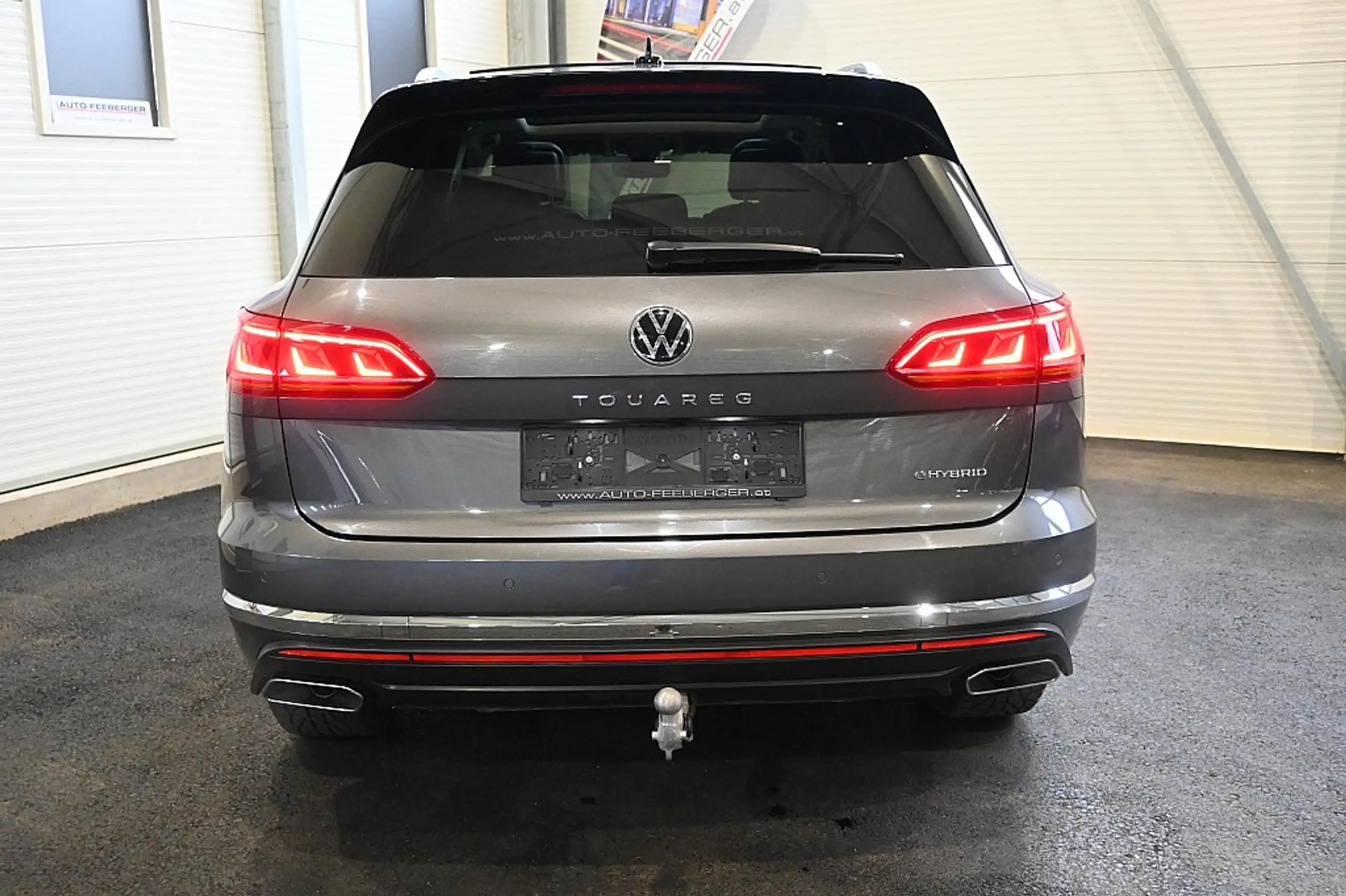 Volkswagen - Touareg