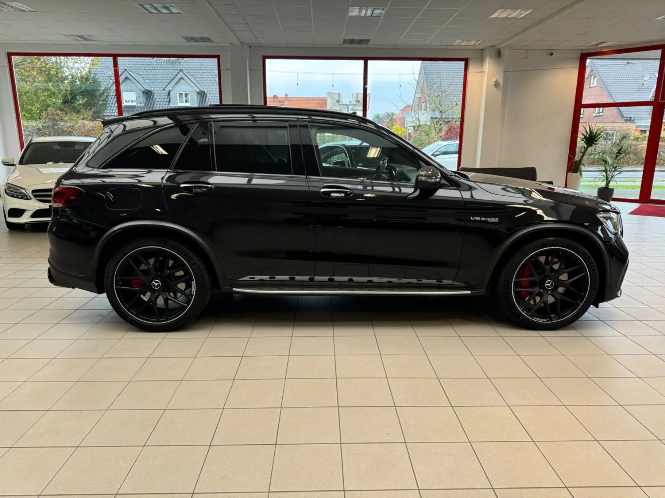 Mercedes-Benz - GLC 63 AMG