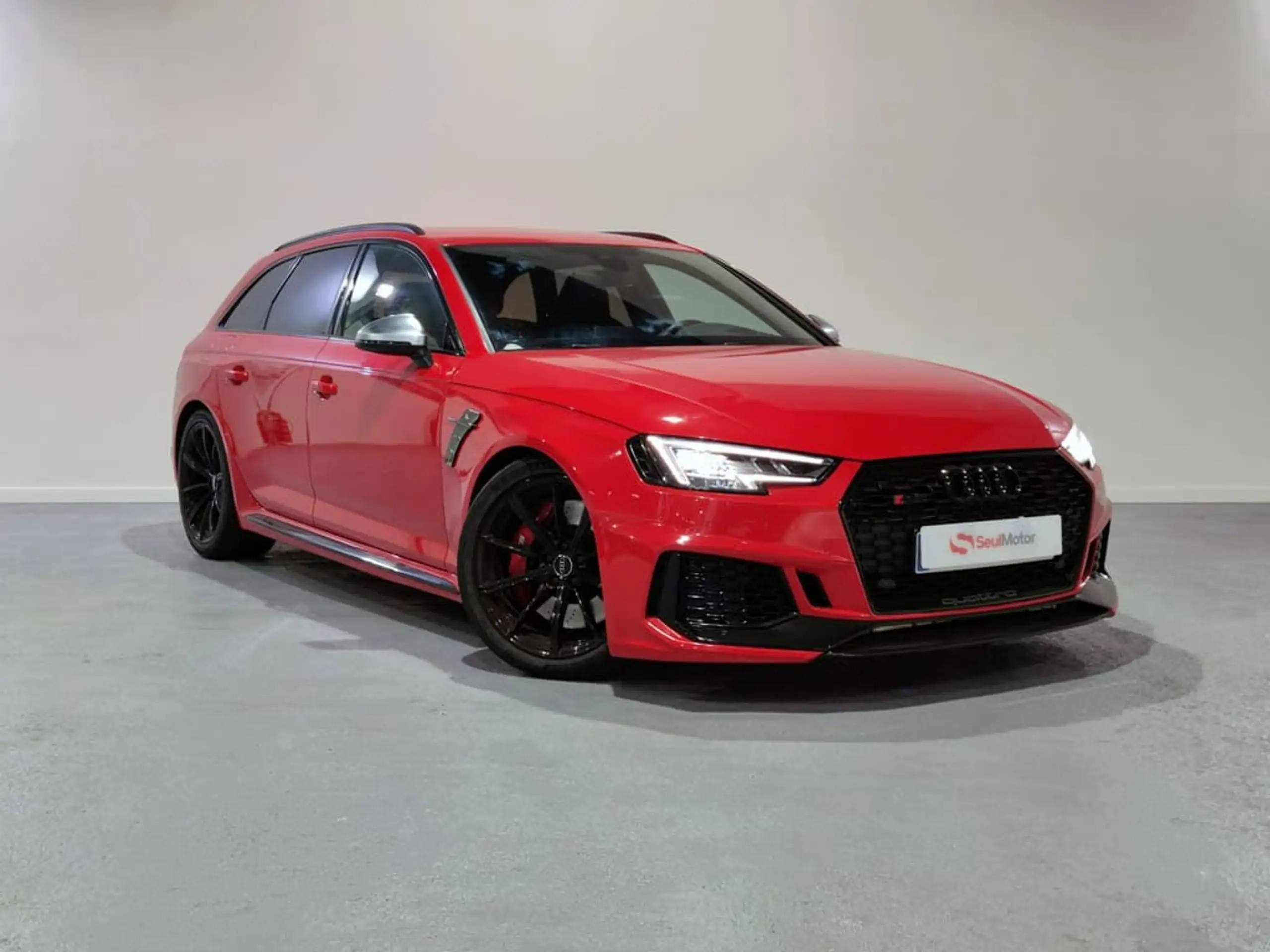 Audi - RS4