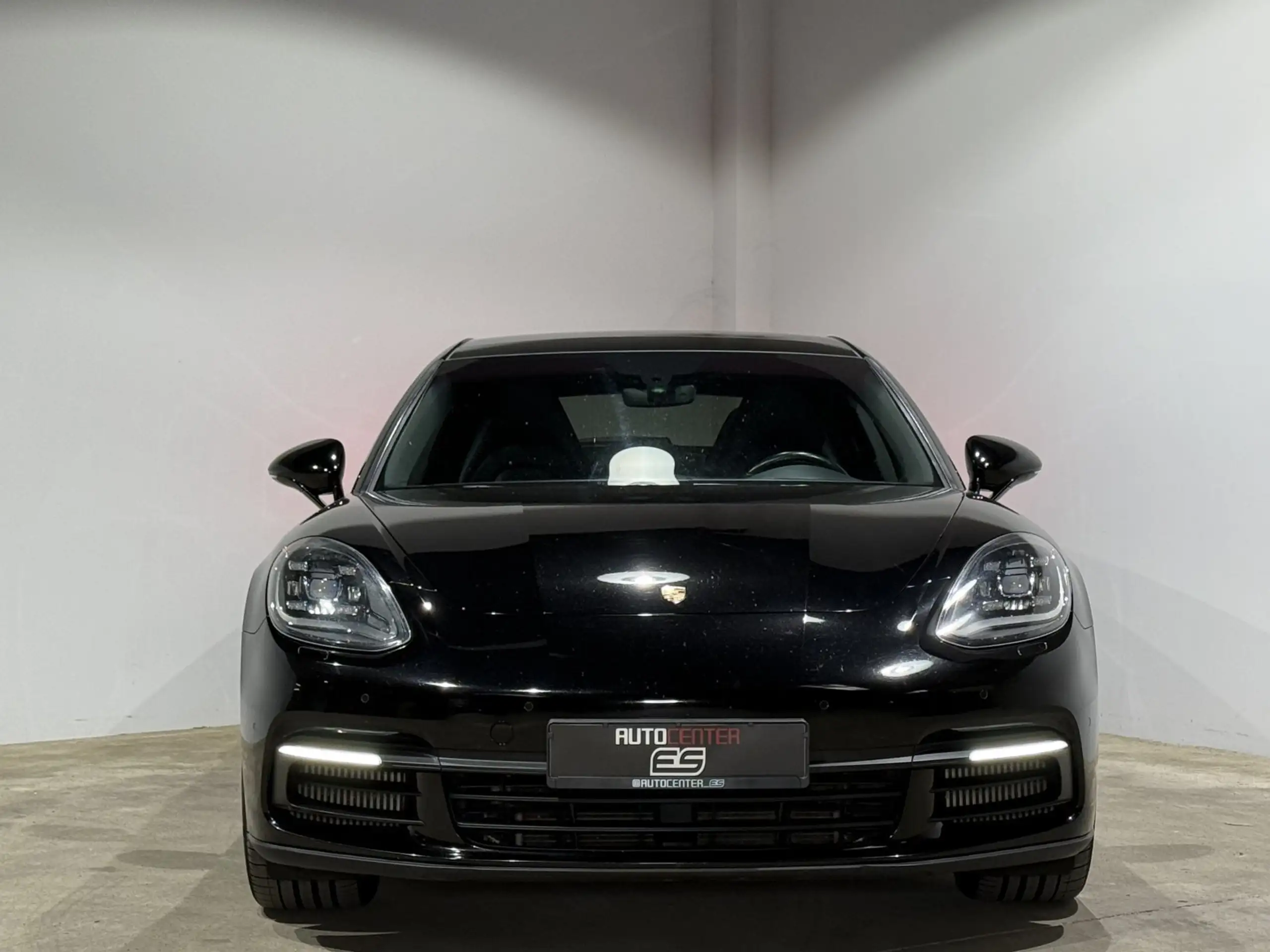 Porsche - Panamera