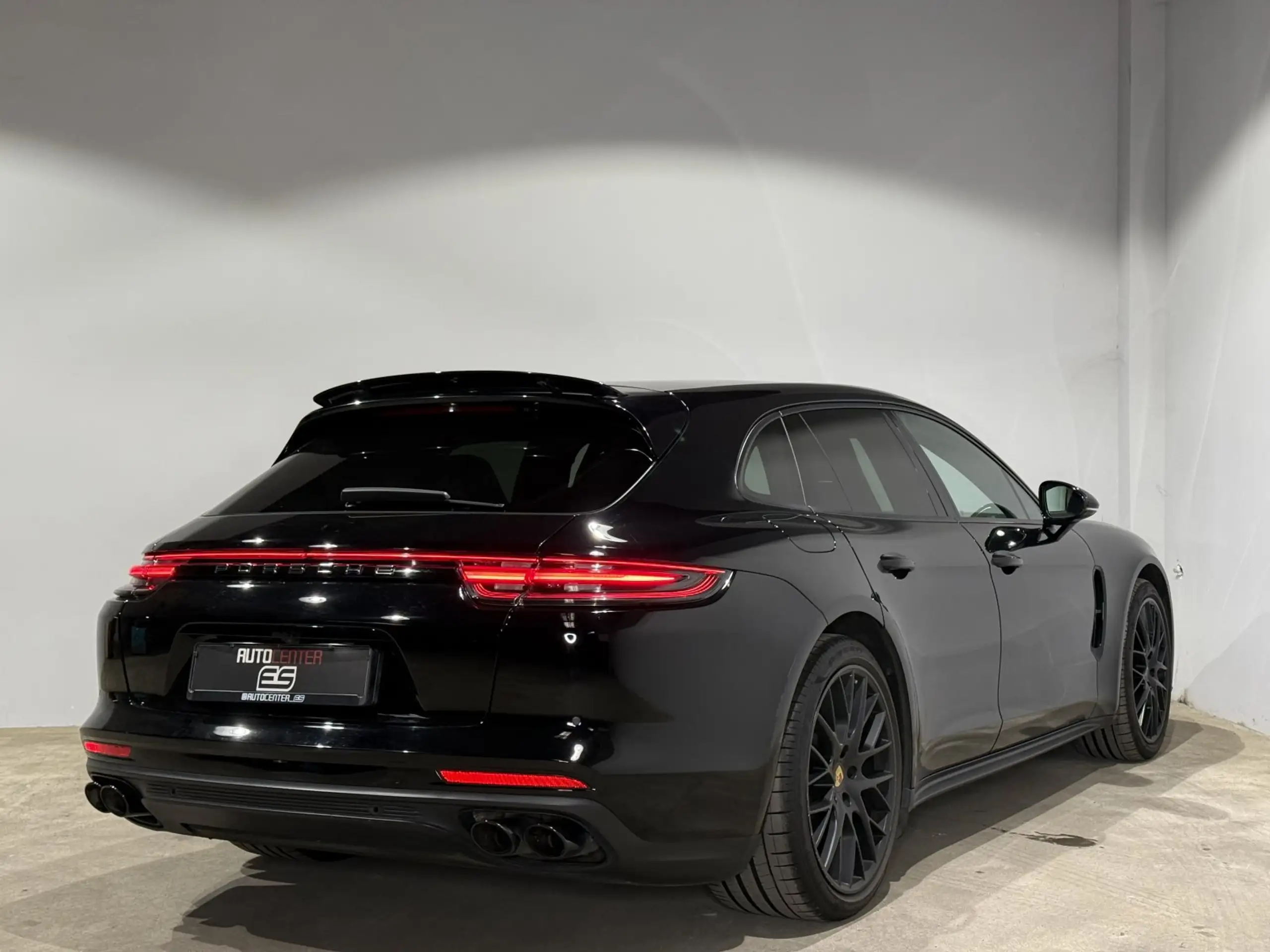 Porsche - Panamera