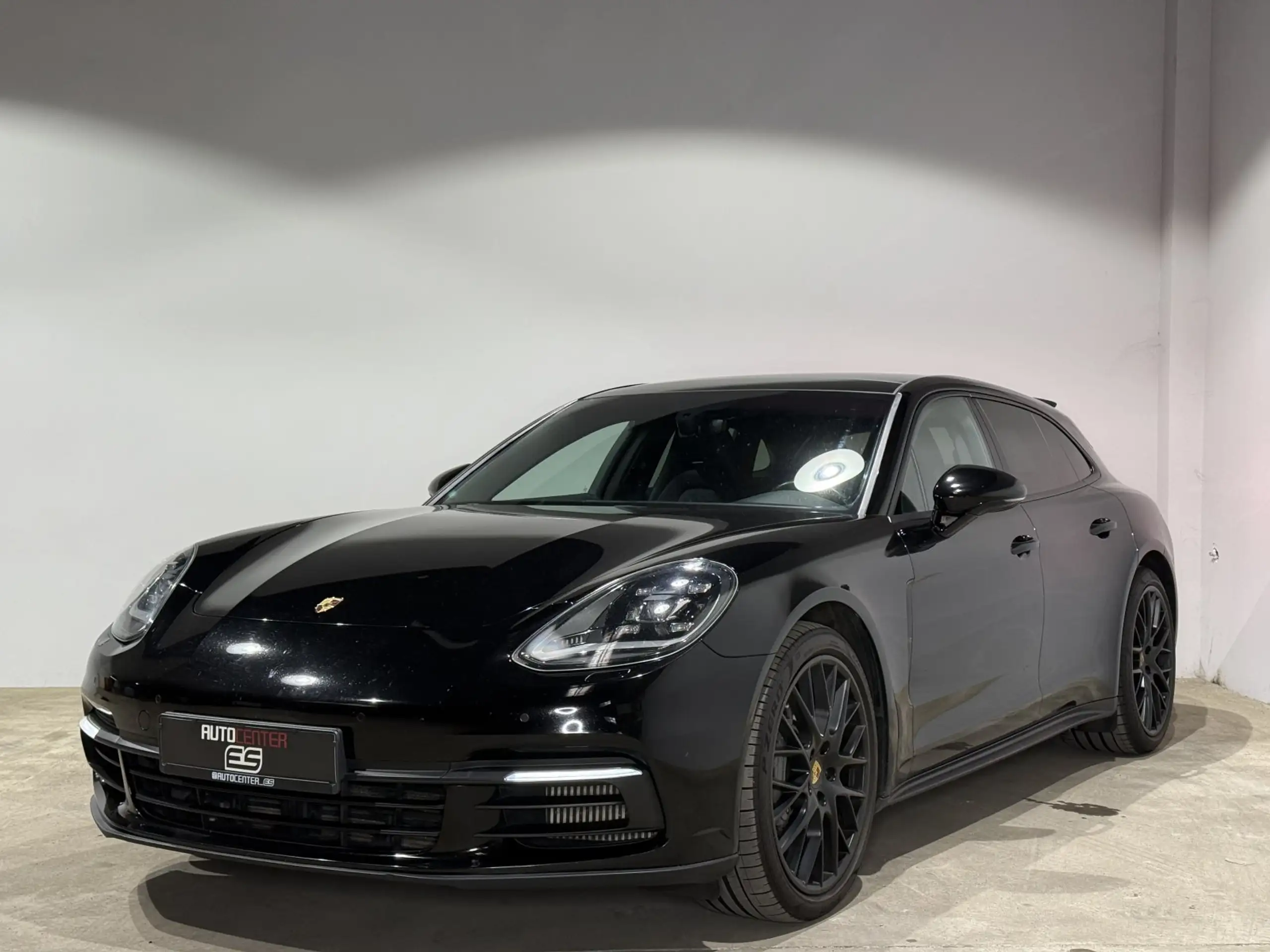 Porsche - Panamera