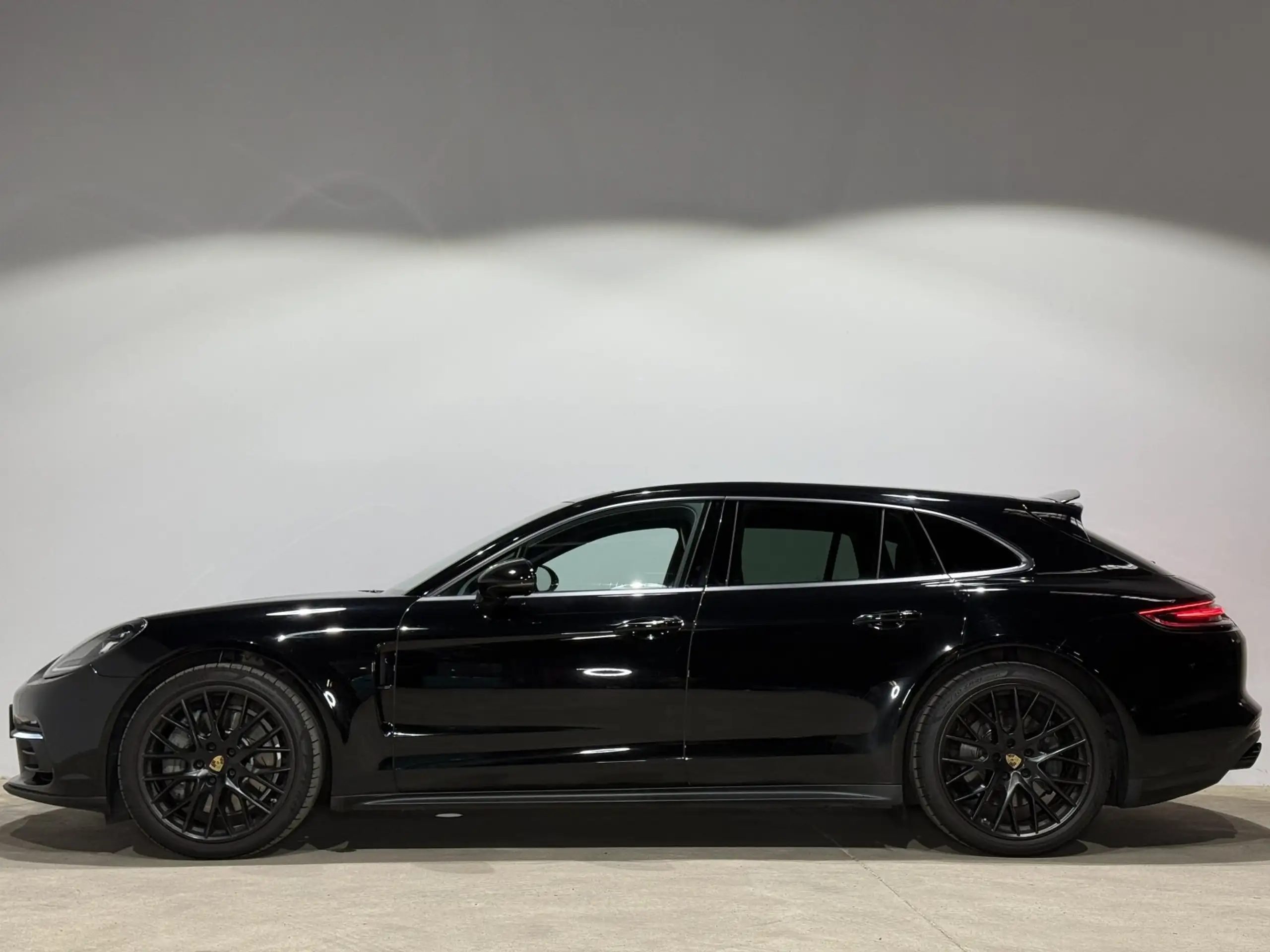 Porsche - Panamera