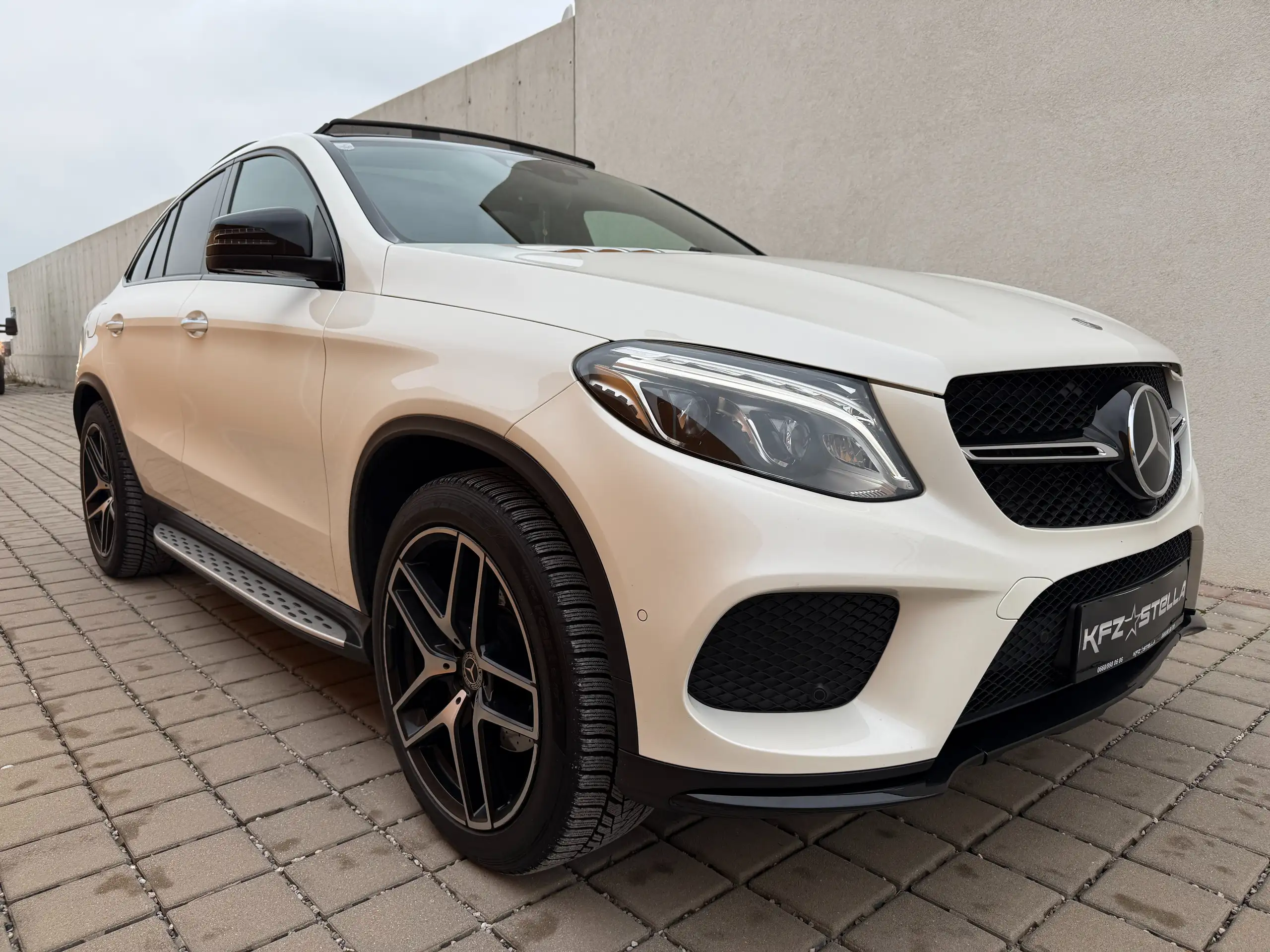 Mercedes-Benz - GLE 350