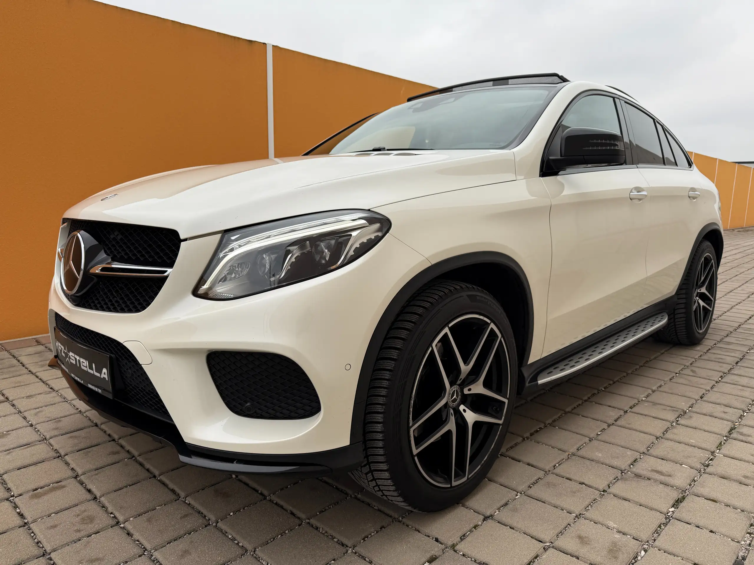 Mercedes-Benz - GLE 350