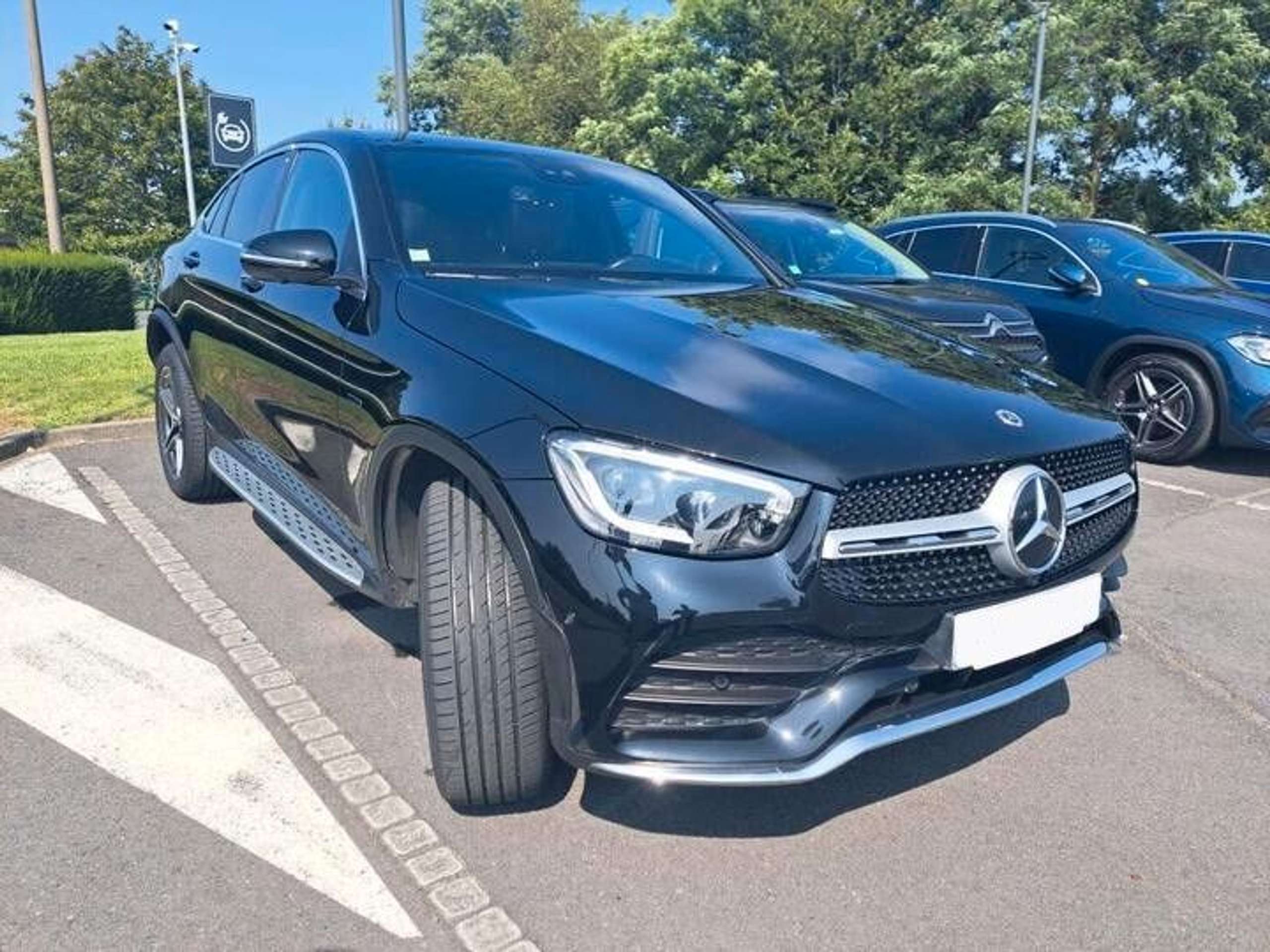 Mercedes-Benz - GLC 300