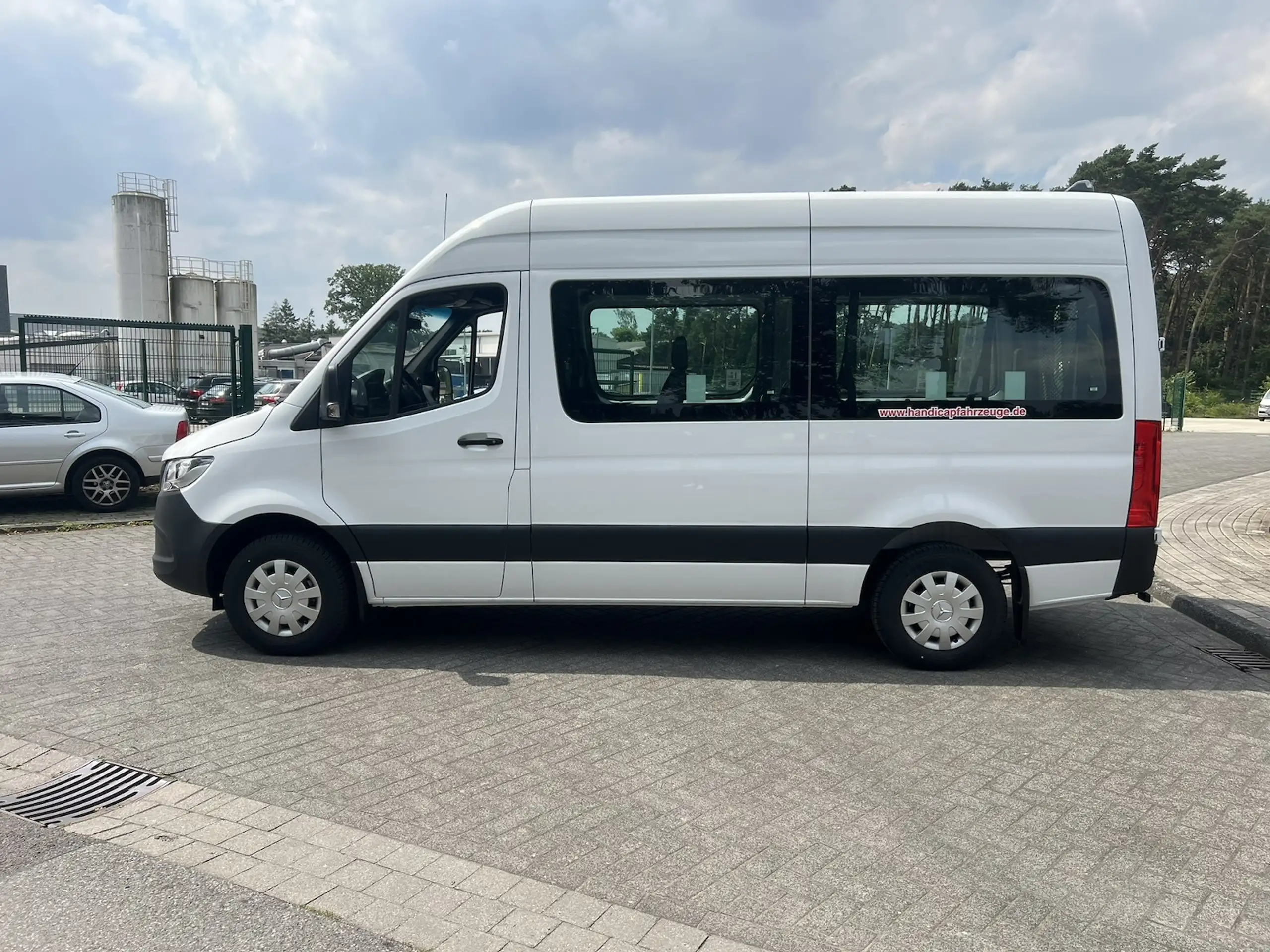 Mercedes-Benz - Sprinter