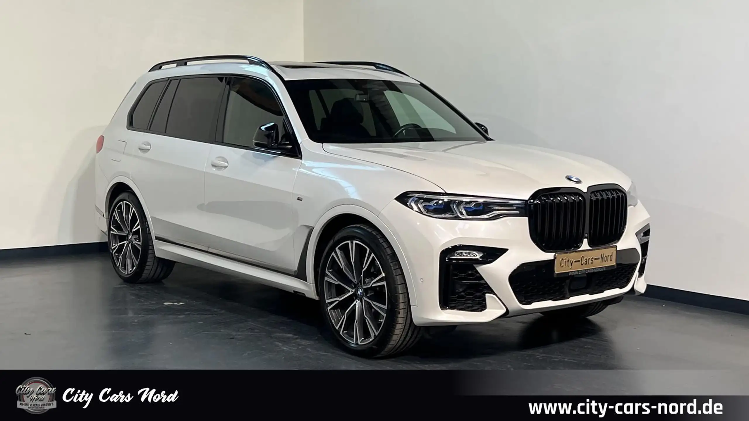 BMW - X7 M