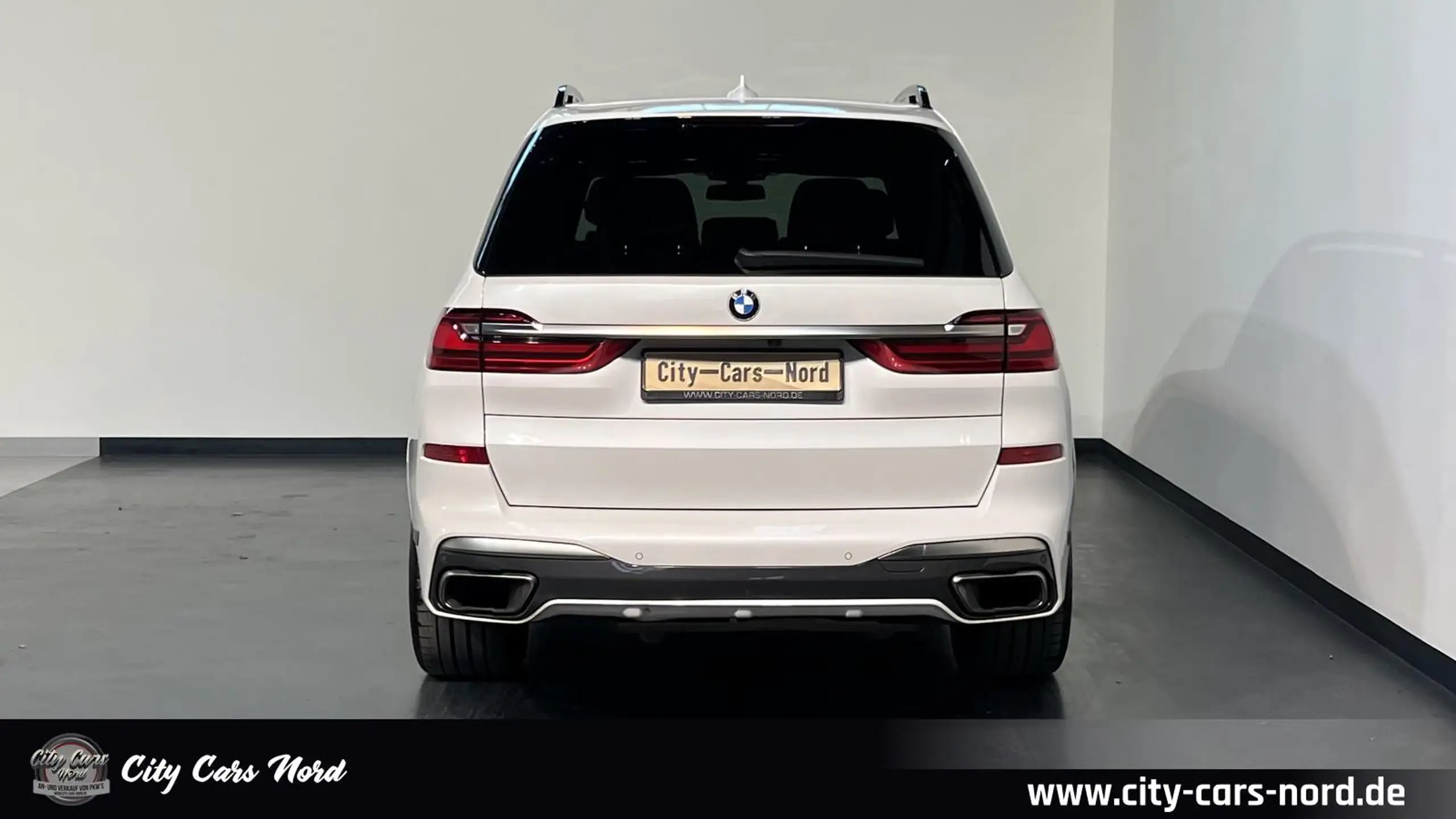 BMW - X7 M