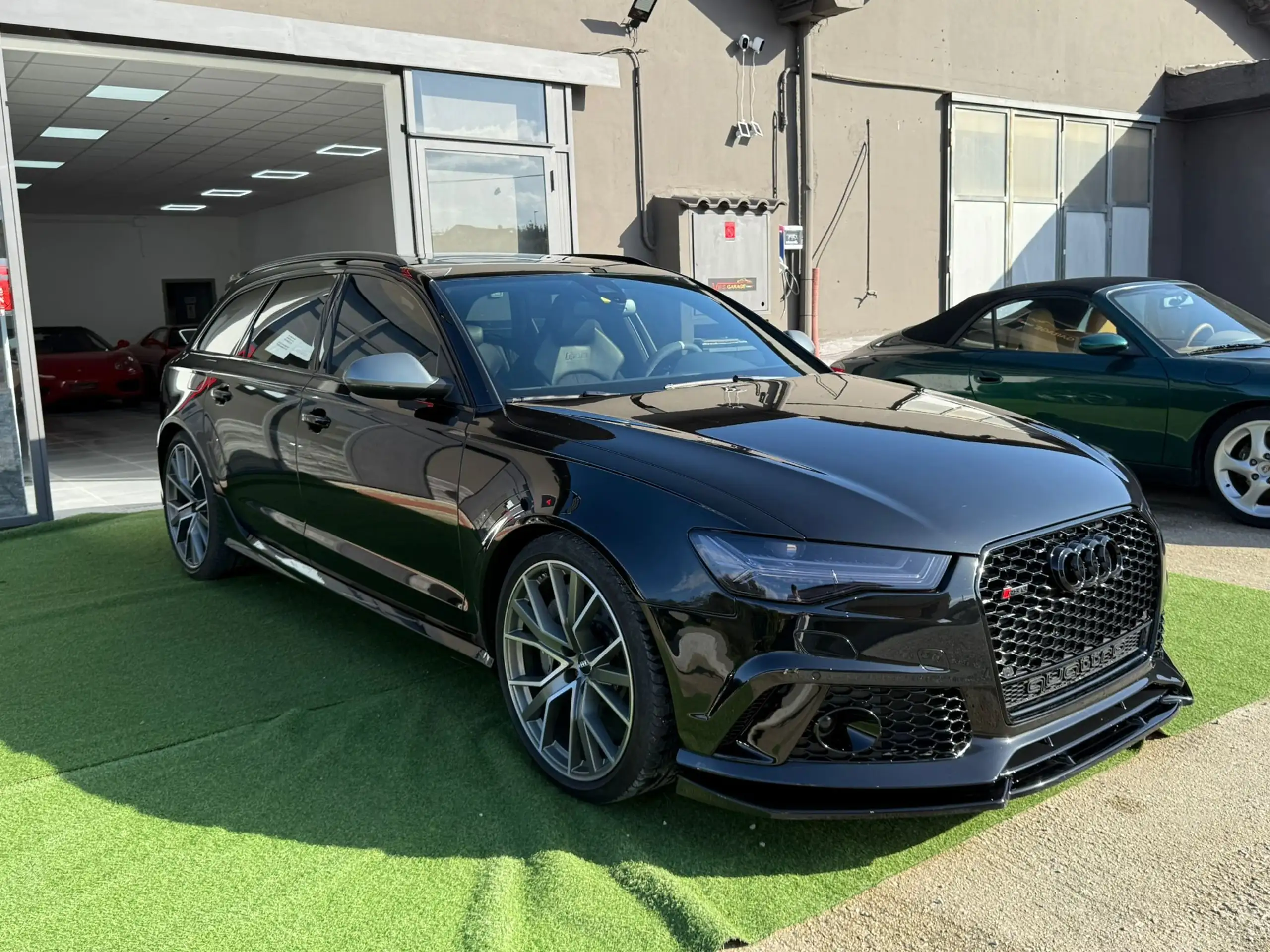 Audi - RS6