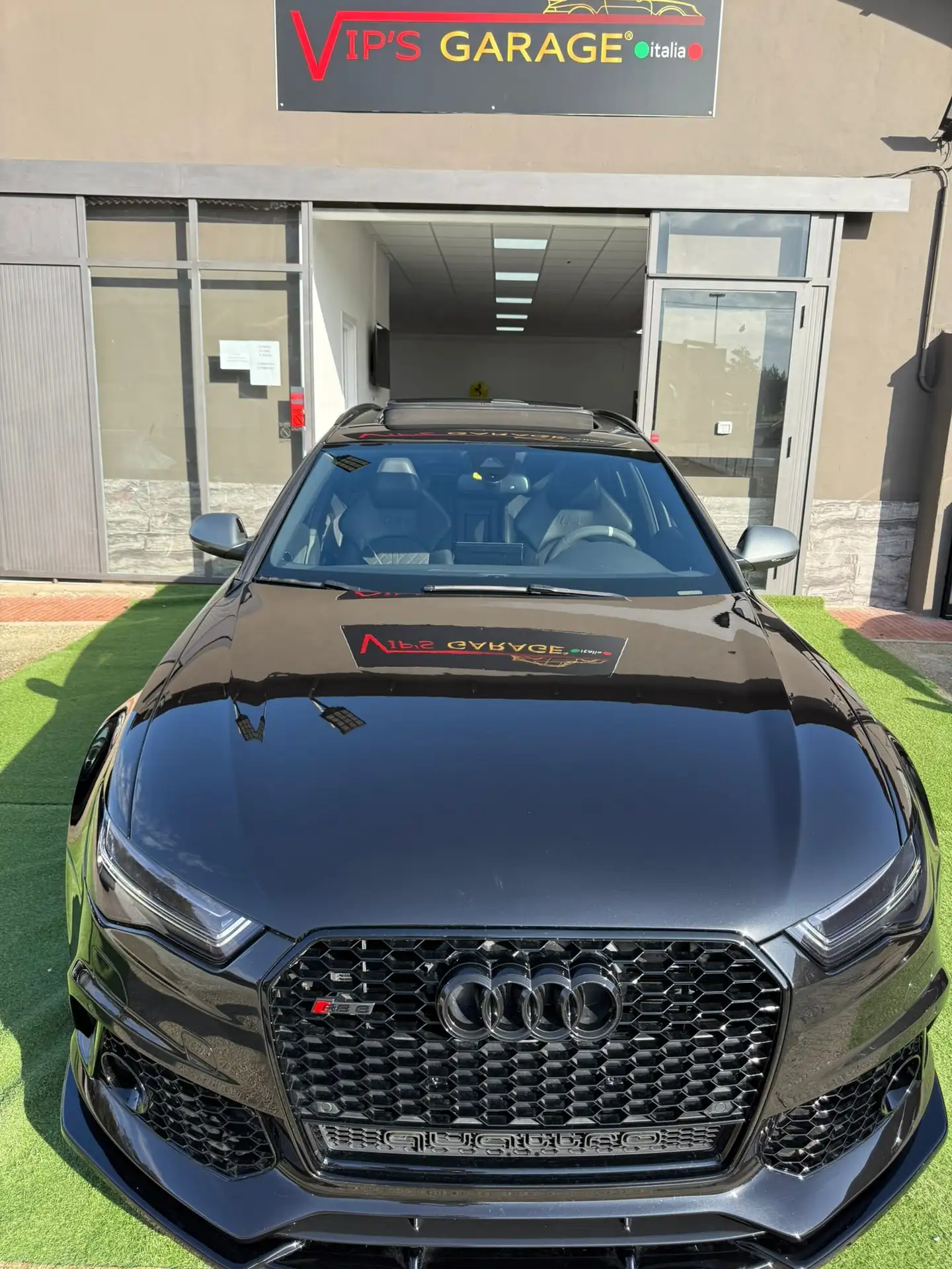 Audi - RS6