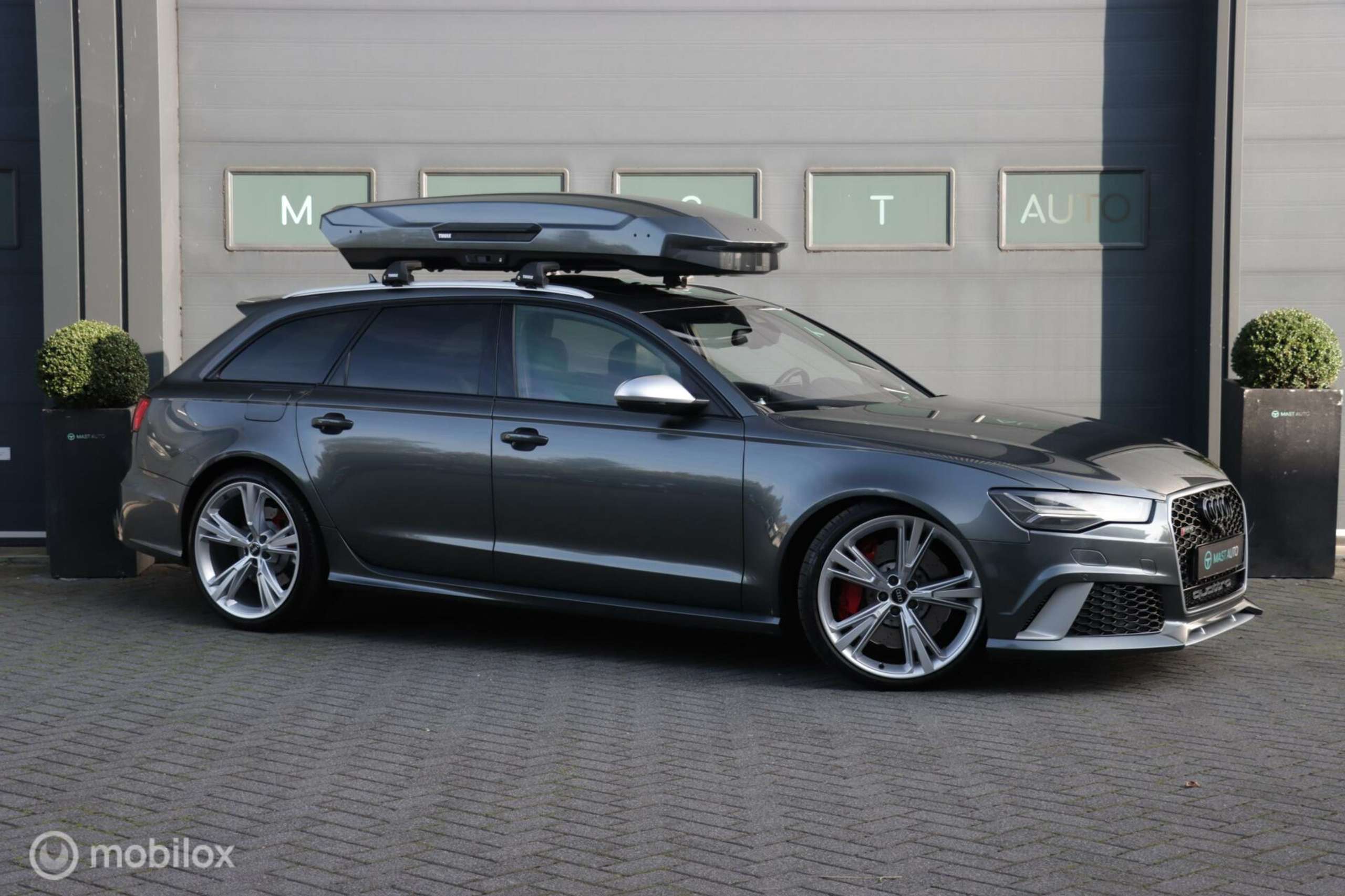 Audi - RS6