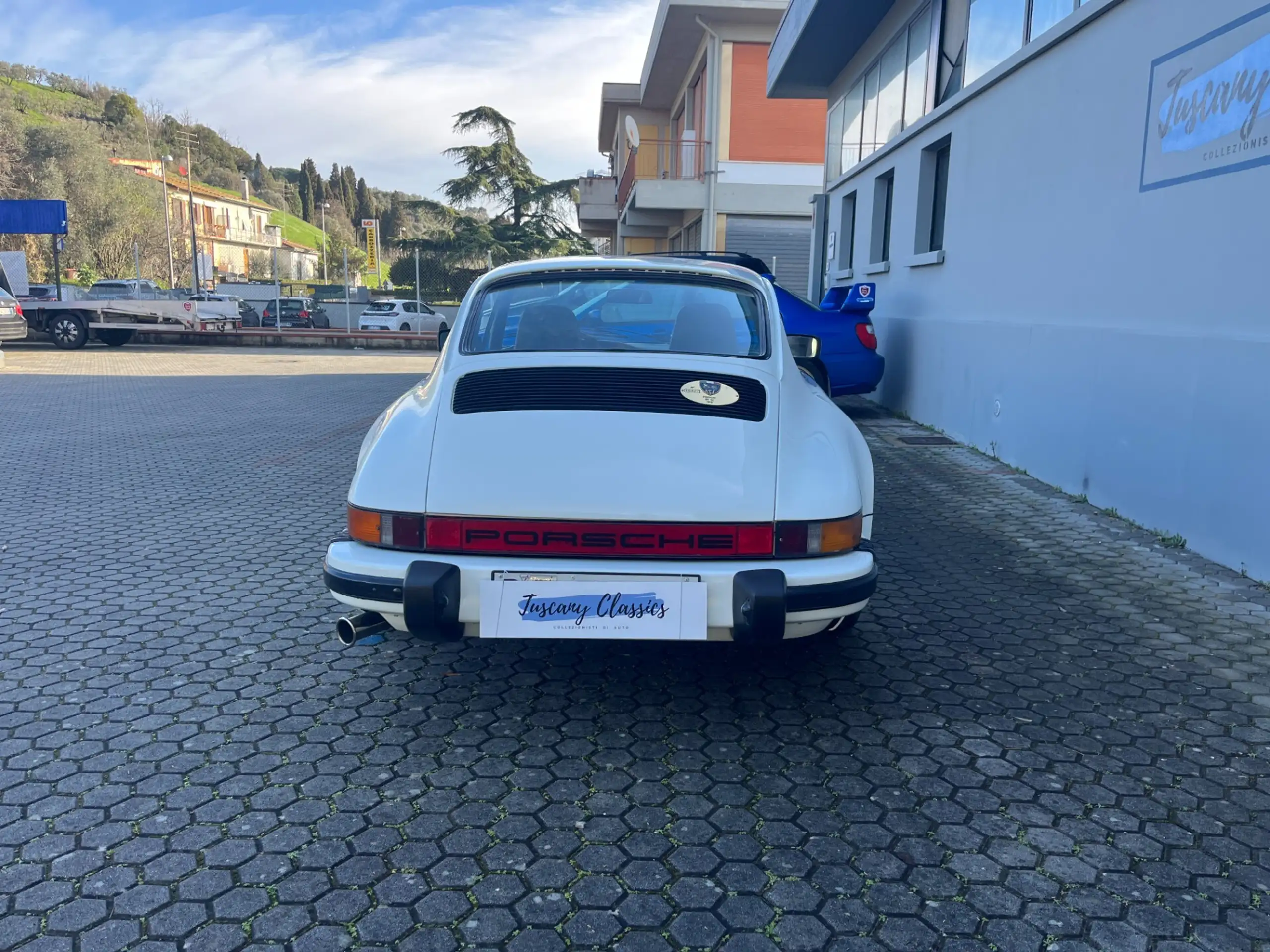 Porsche - 911