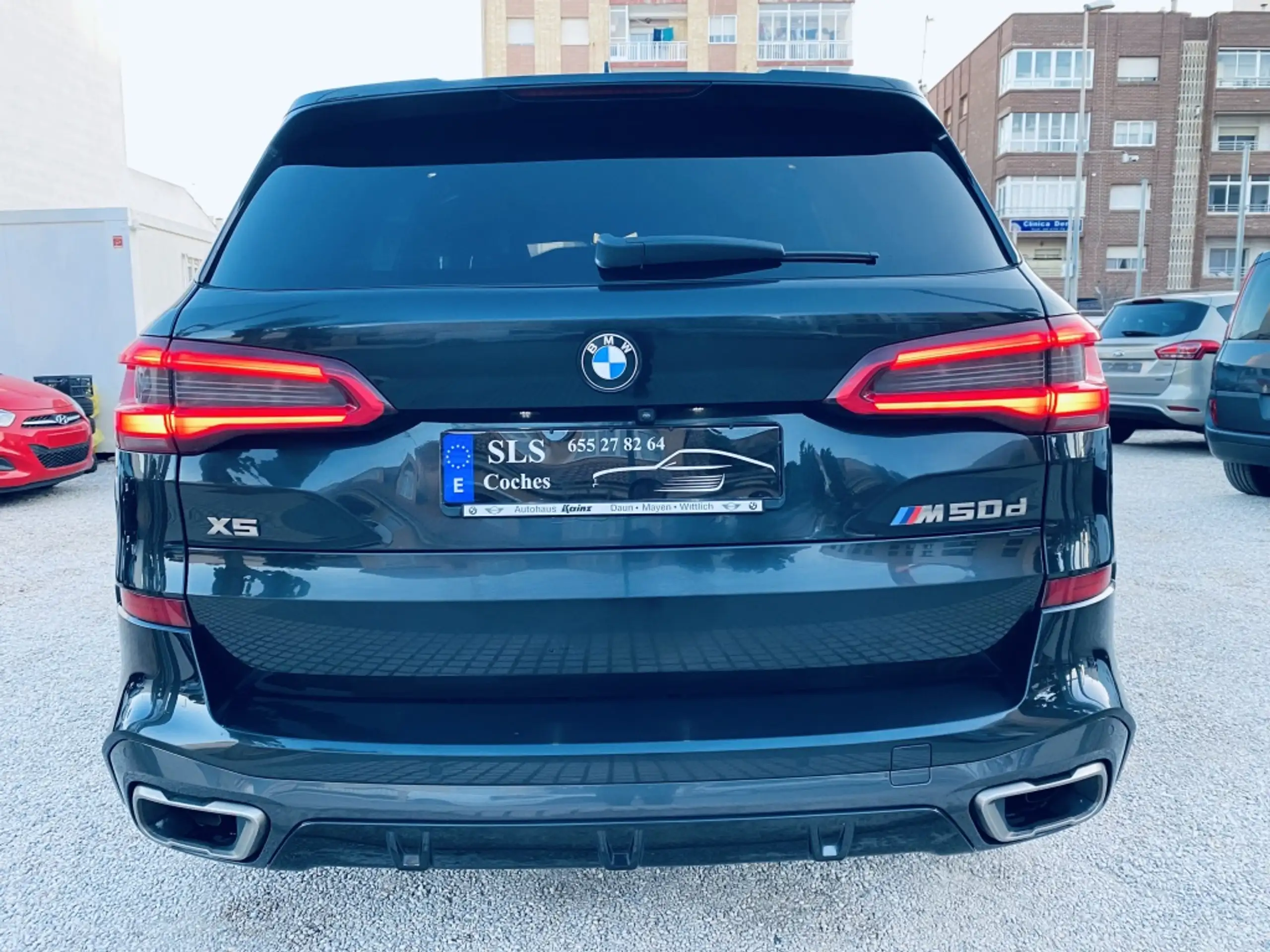 BMW - X5 M