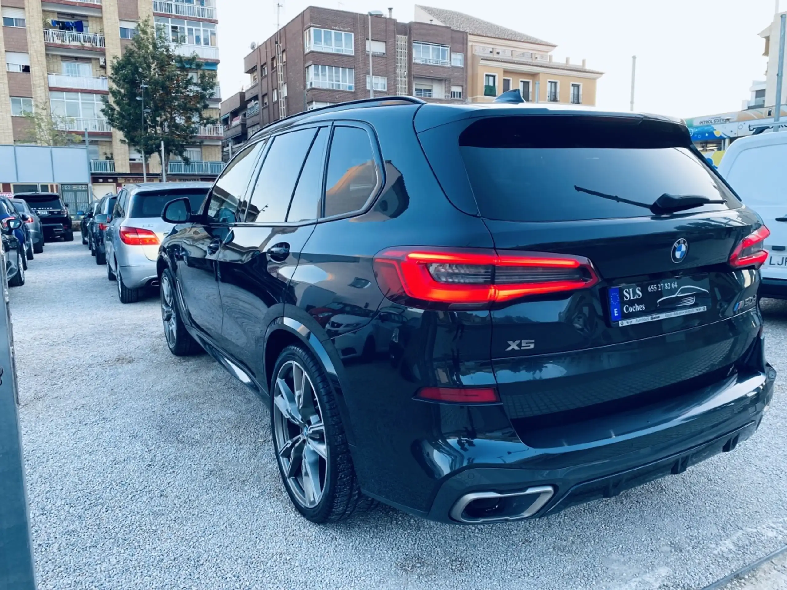 BMW - X5 M