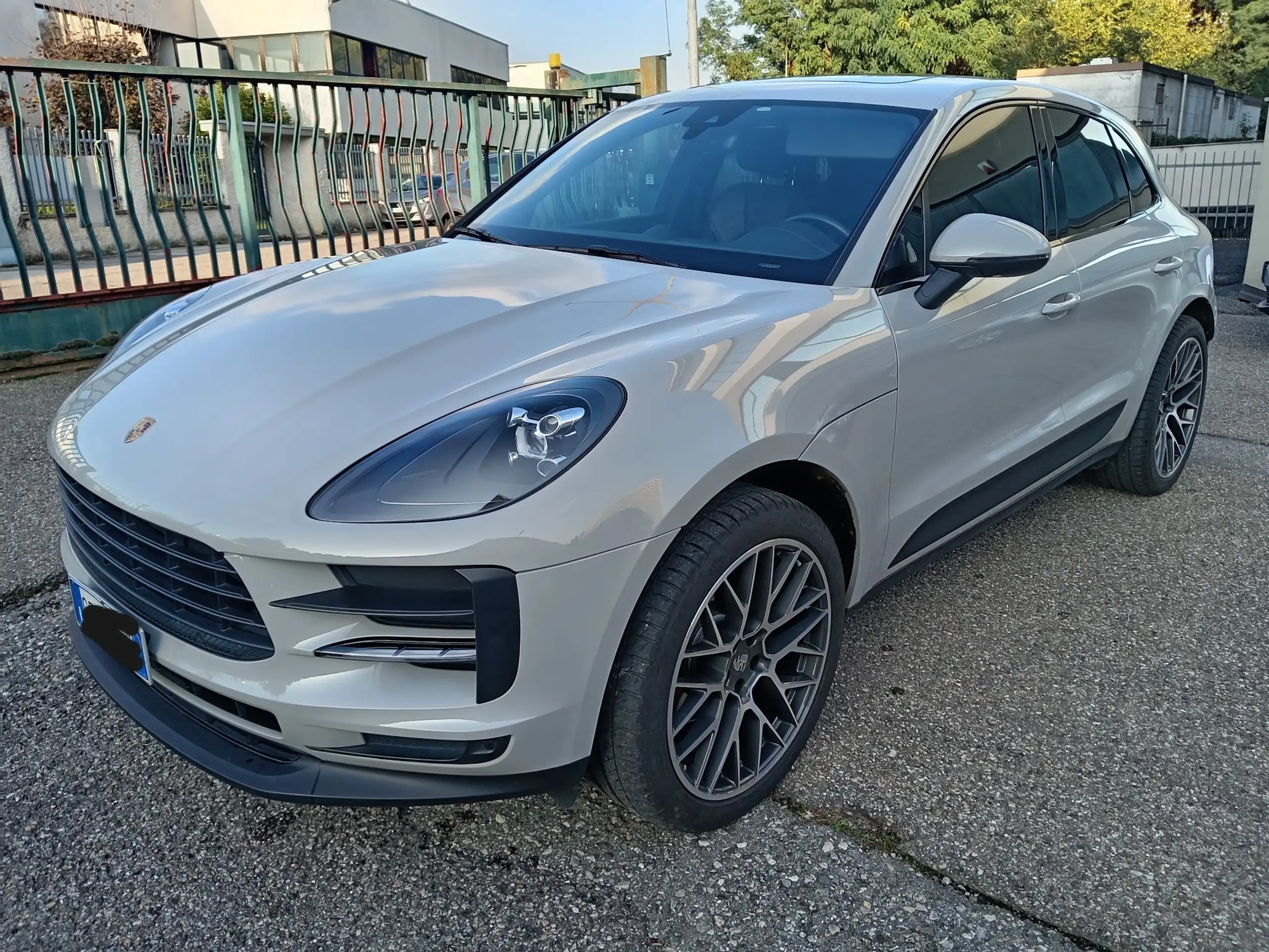 Porsche Macan 2021