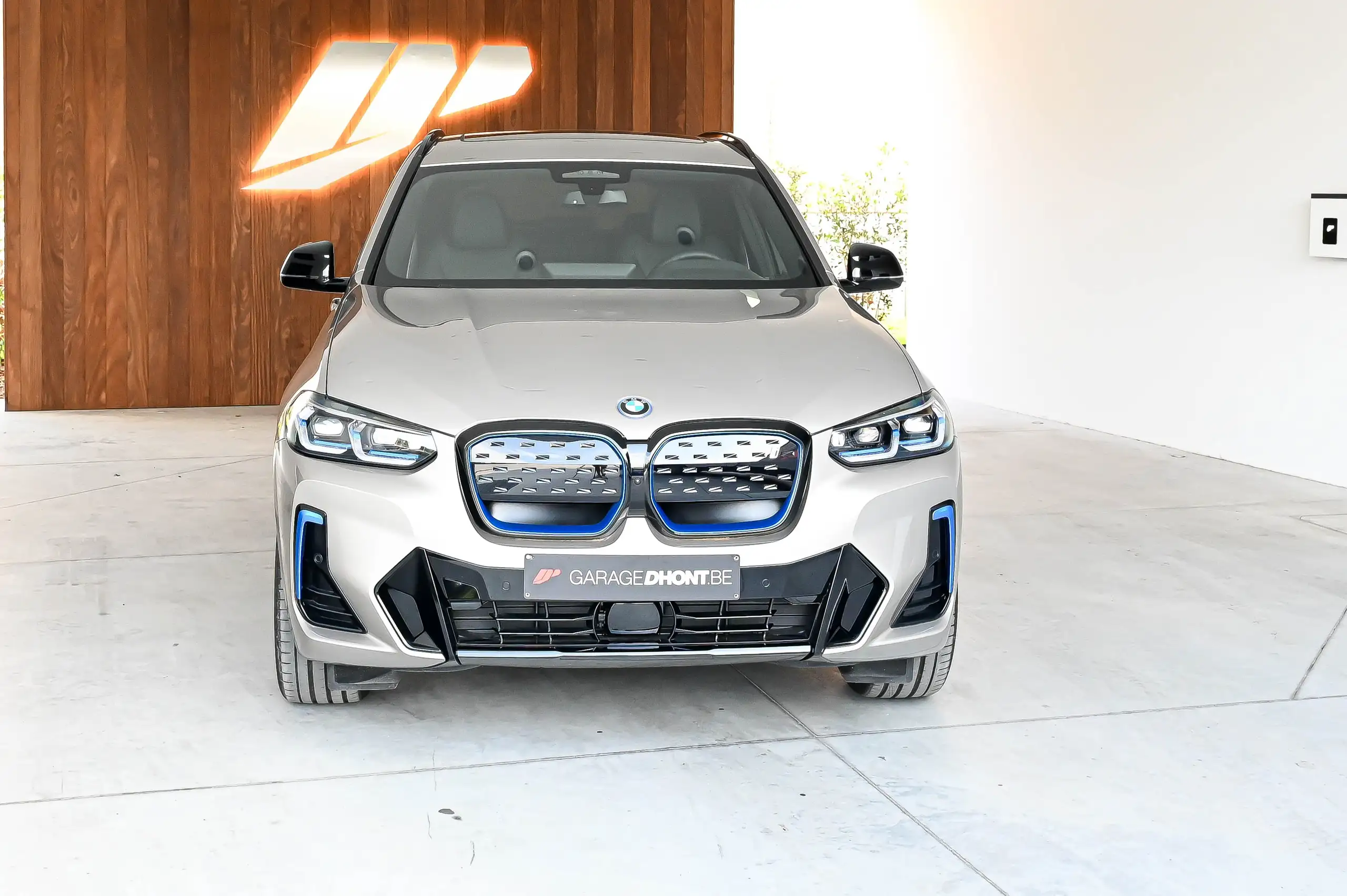 BMW - iX3