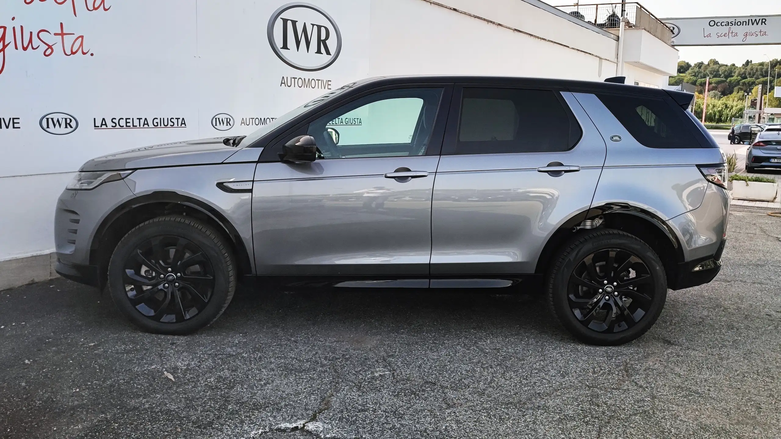 Land Rover - Discovery Sport