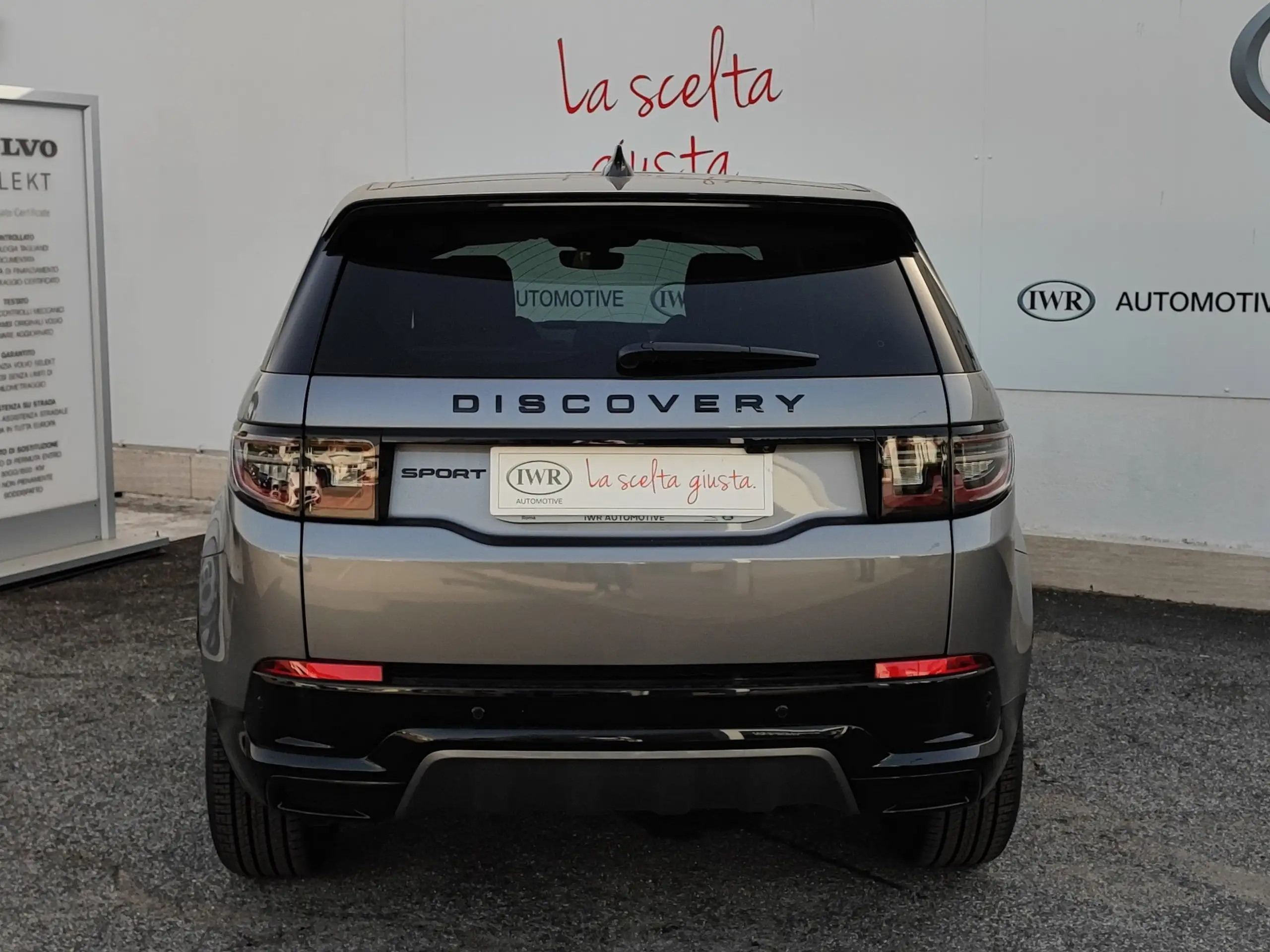 Land Rover - Discovery Sport