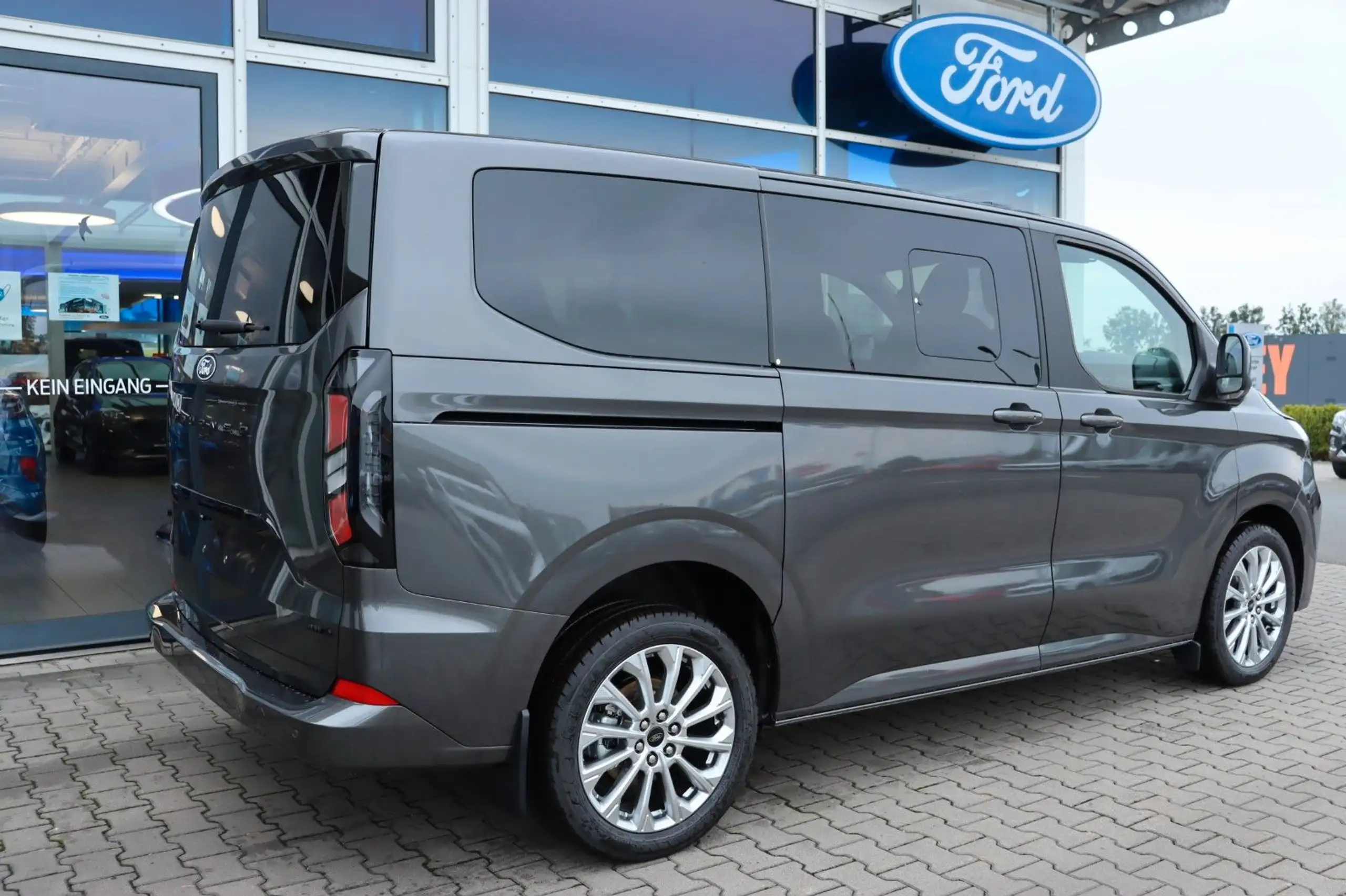 Ford - Tourneo Custom