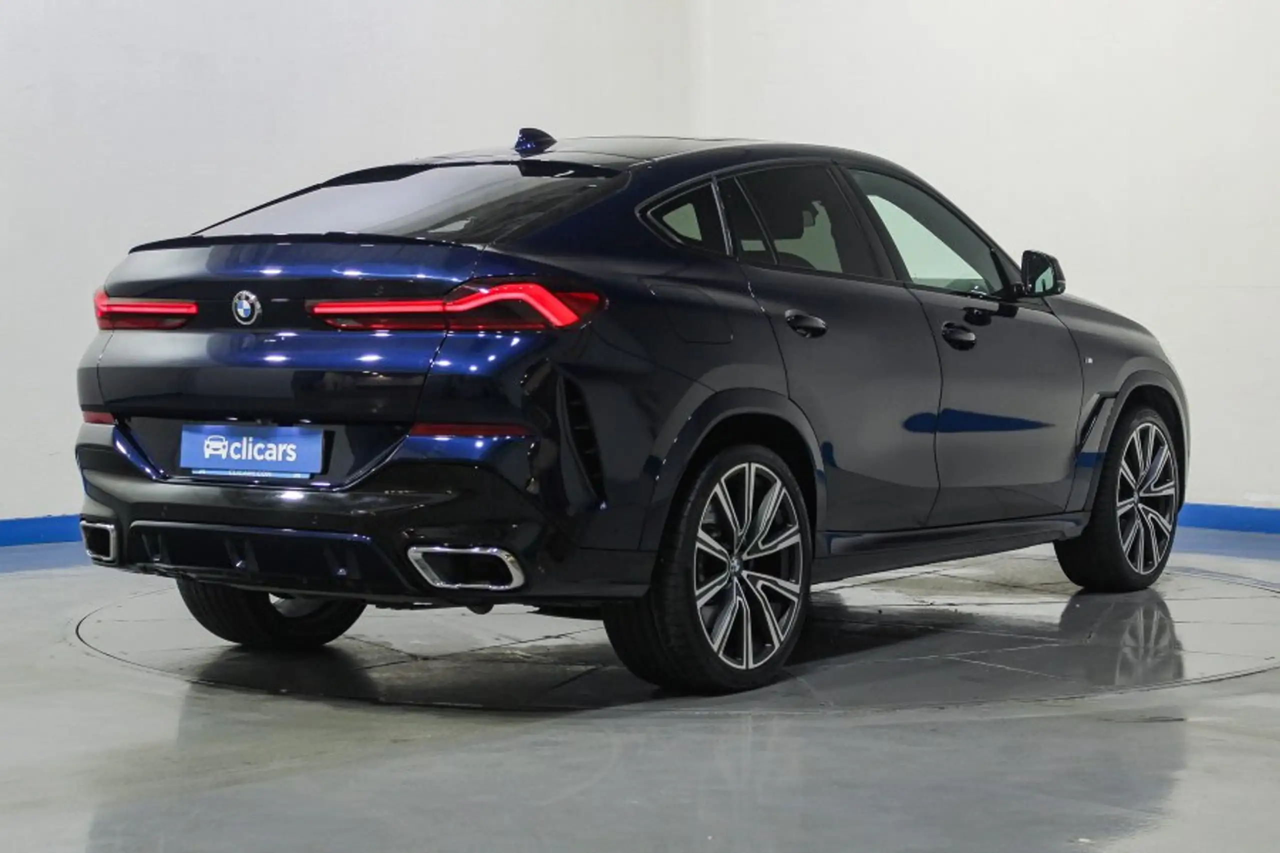 BMW - X6