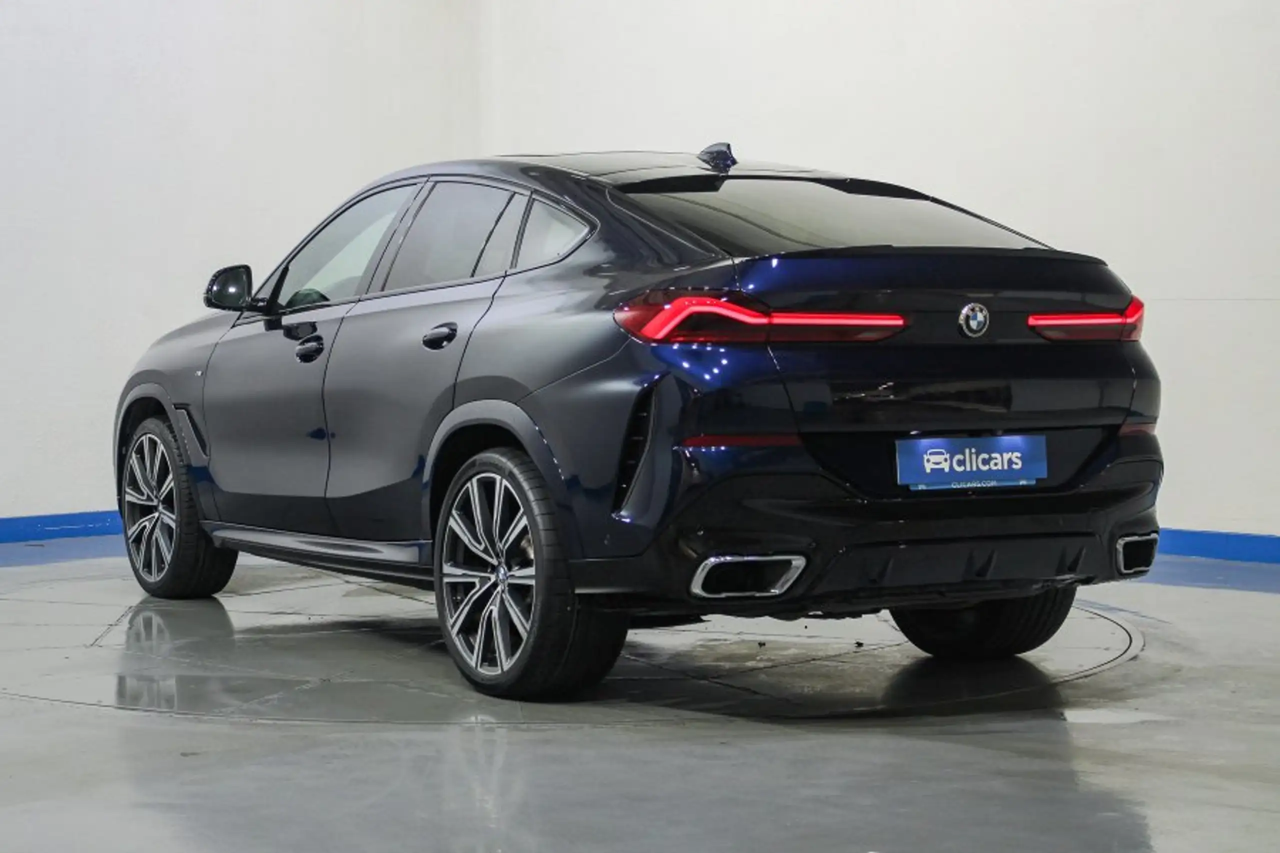 BMW - X6