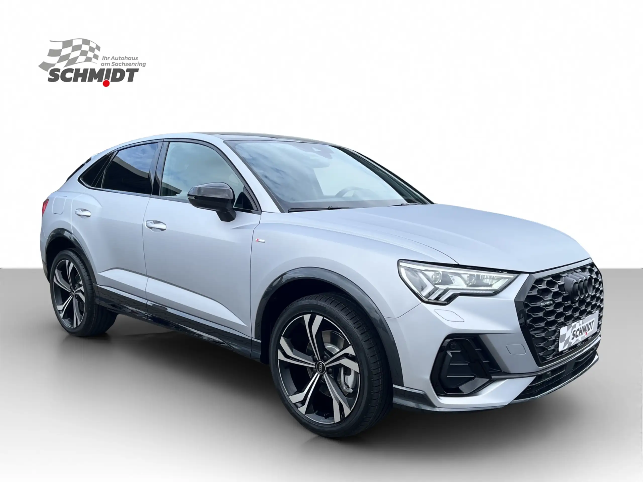 Audi - Q3