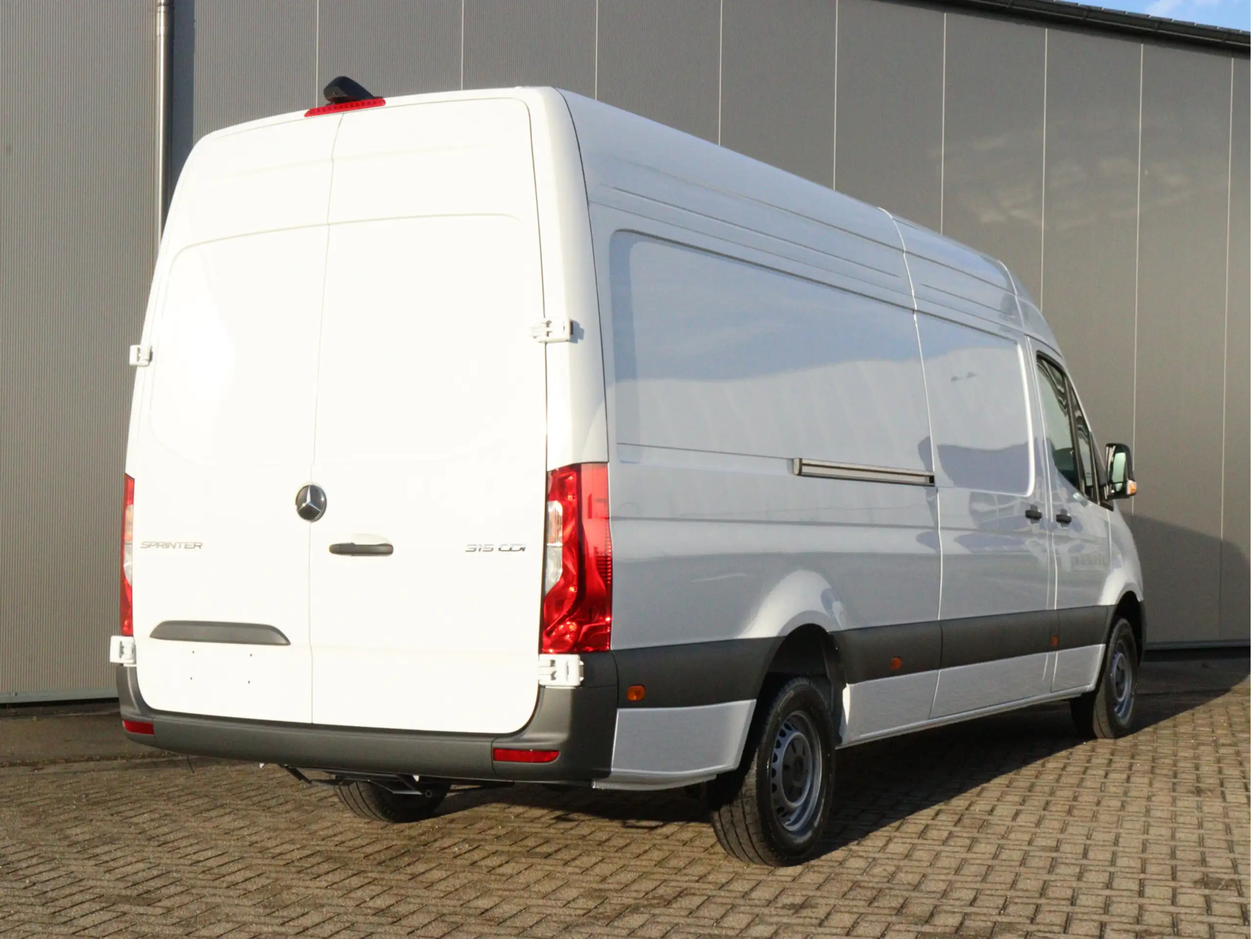 Mercedes-Benz - Sprinter