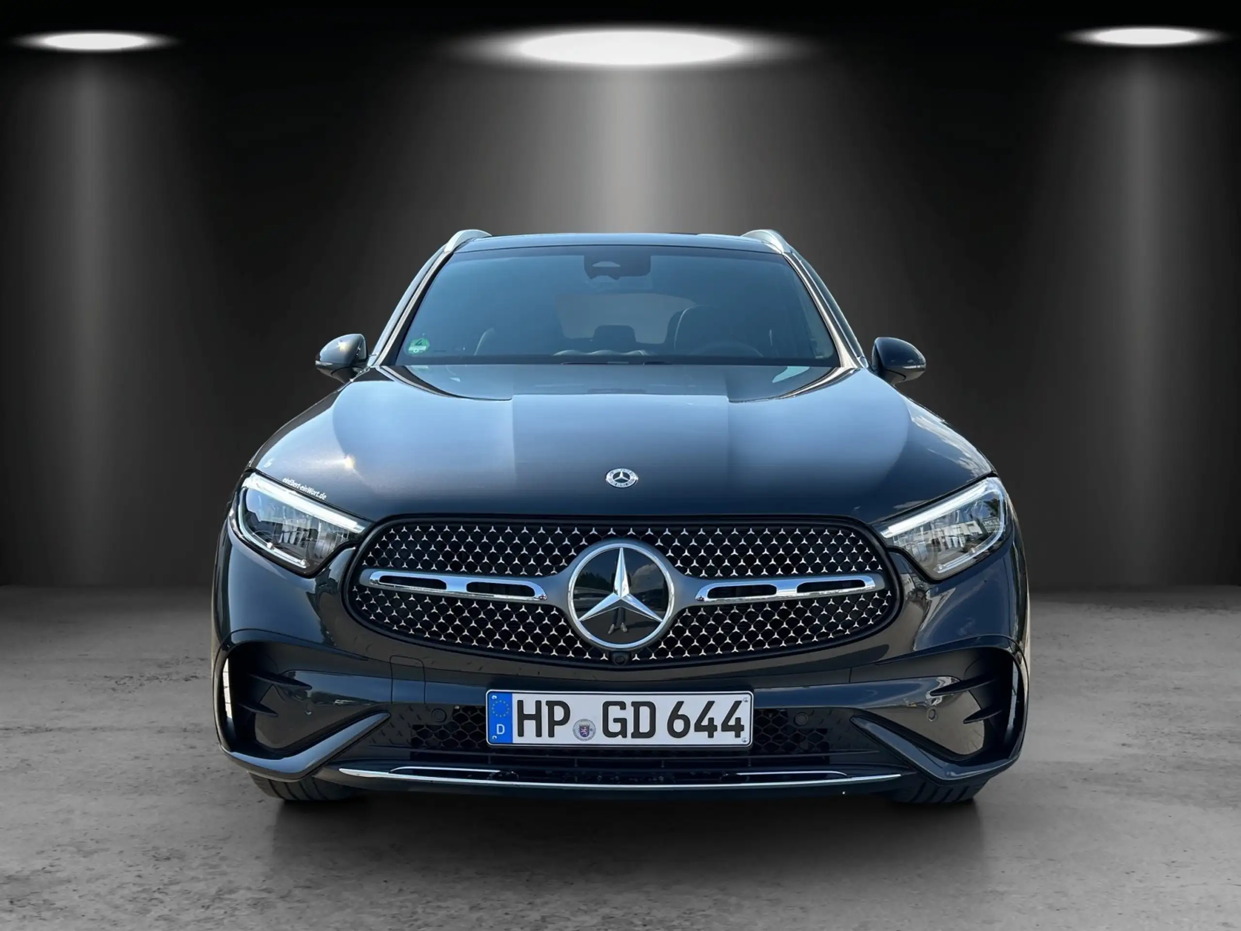 Mercedes-Benz - GLC 200