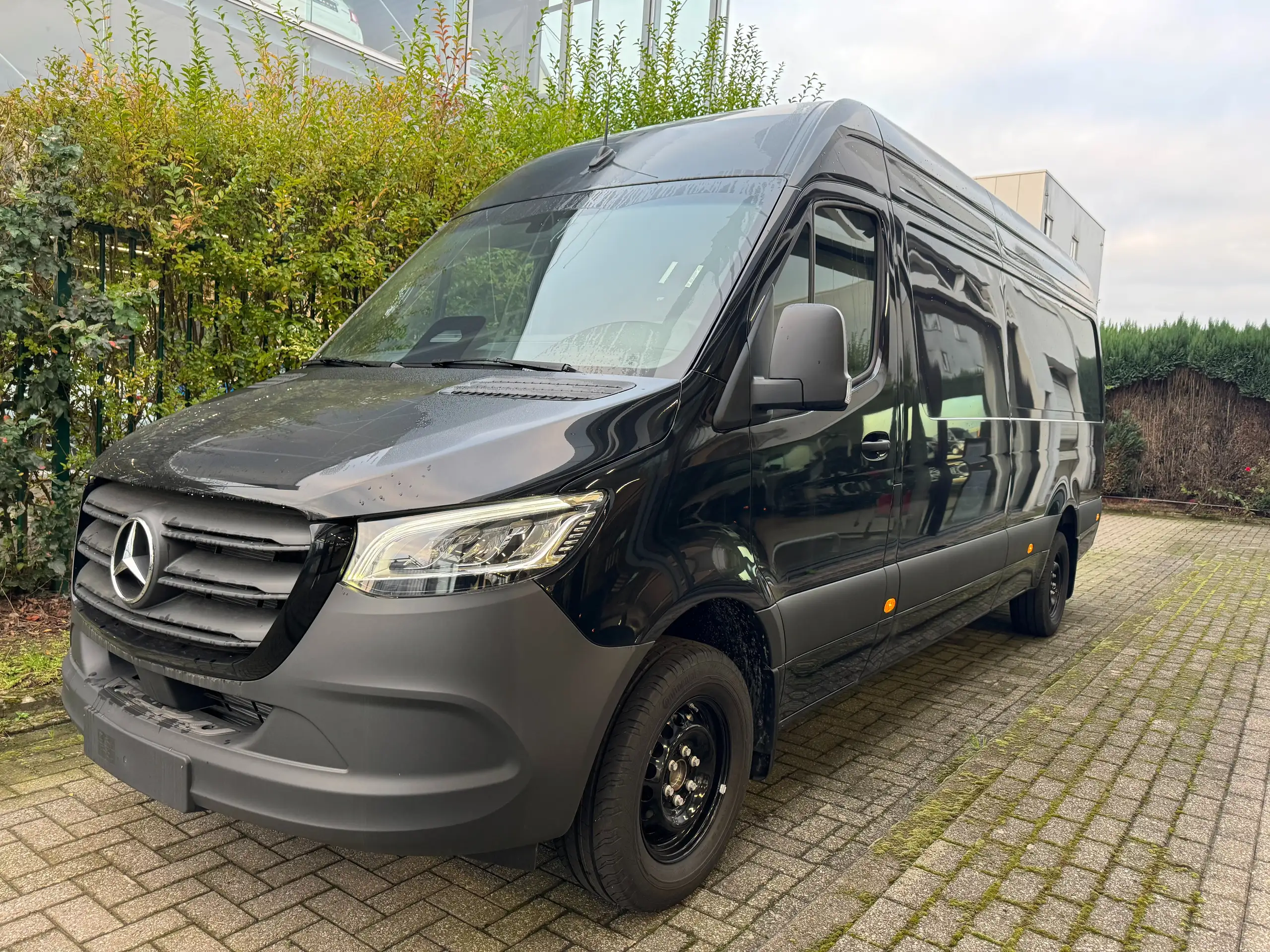 Mercedes-Benz - Sprinter