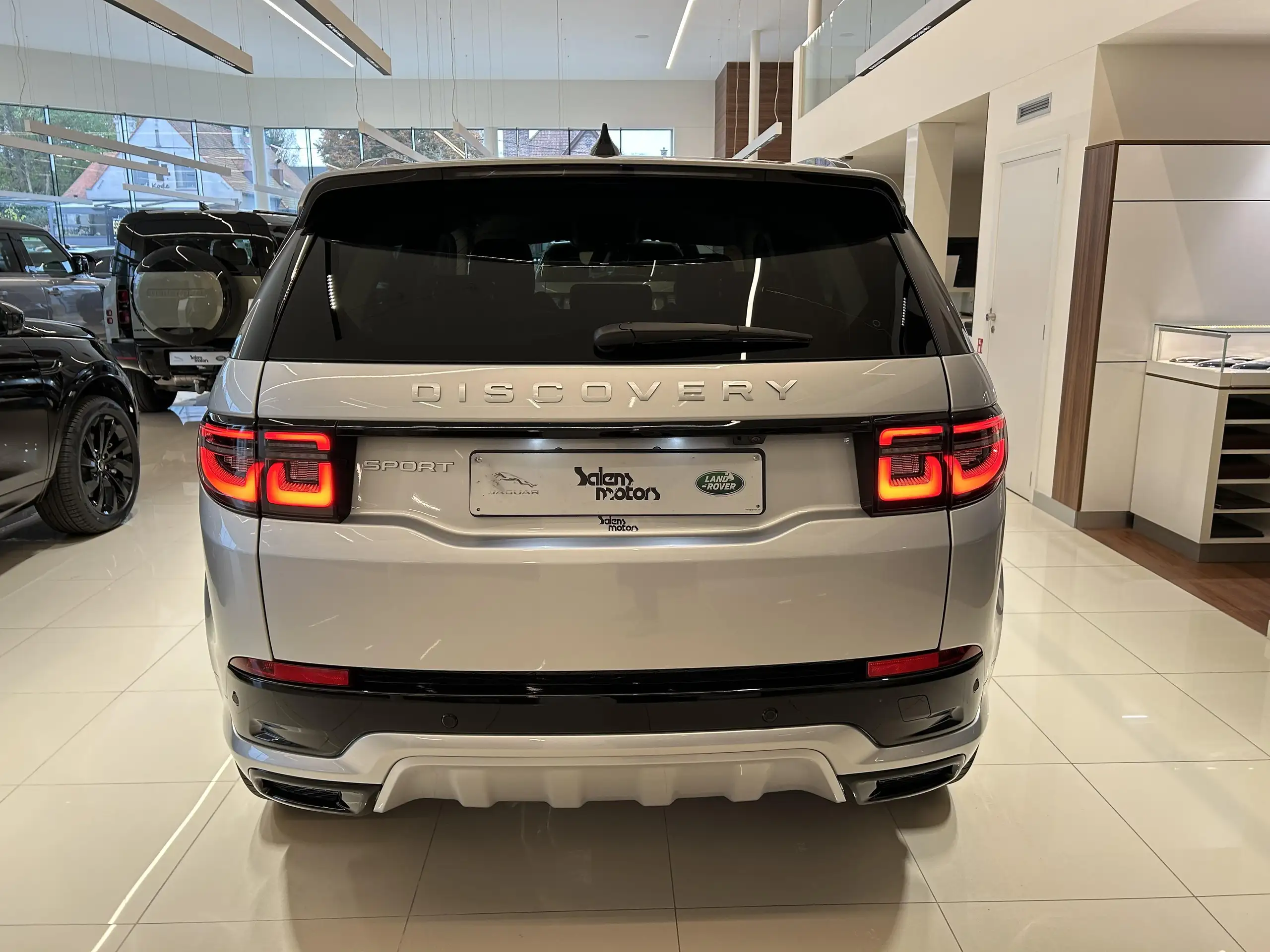 Land Rover - Discovery Sport