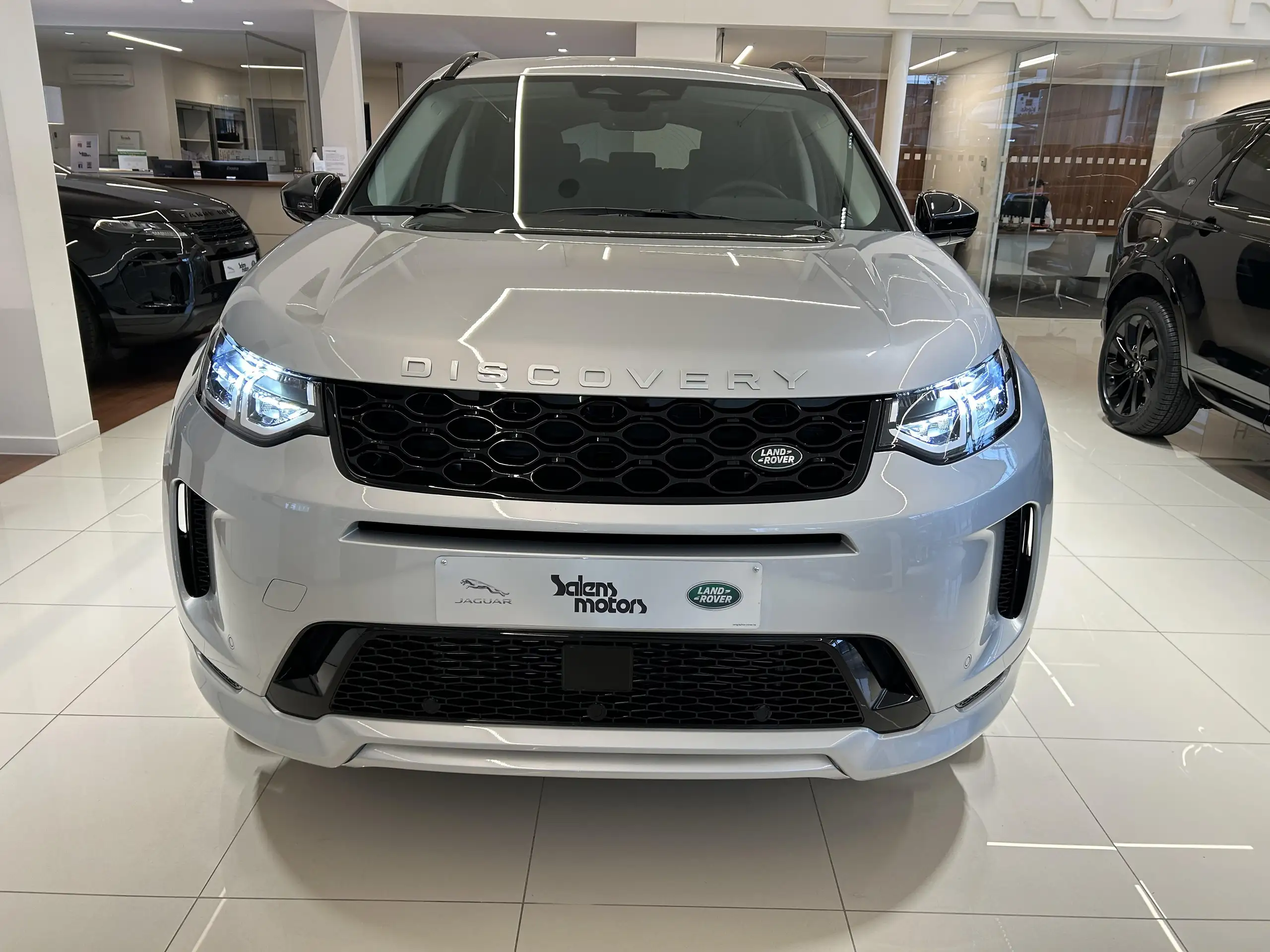 Land Rover - Discovery Sport