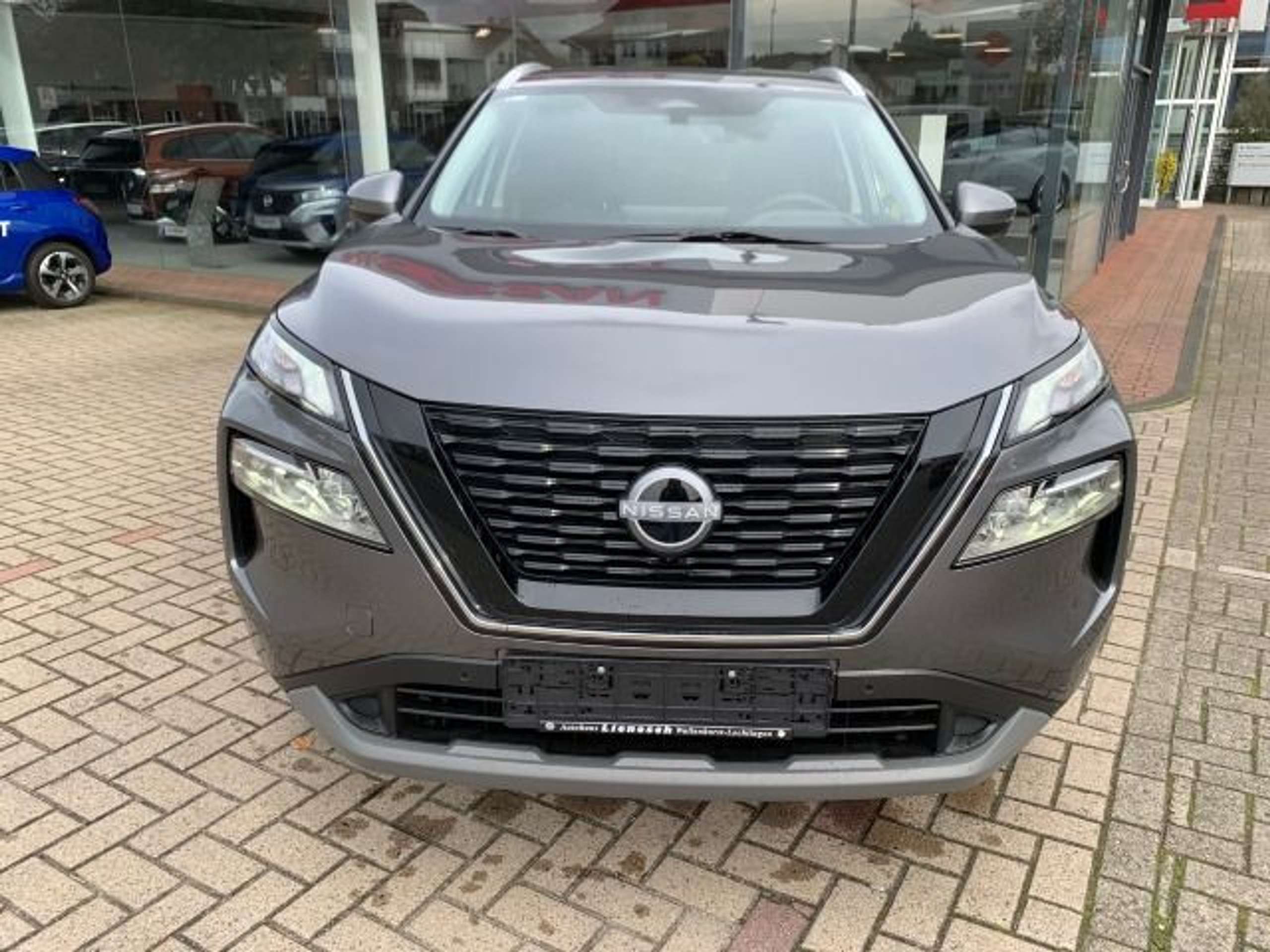 Nissan - X-Trail