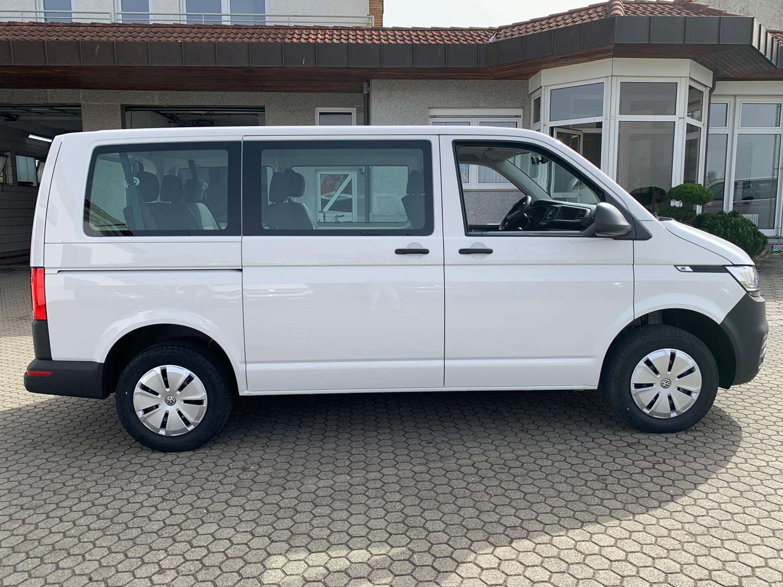 Volkswagen - T6.1 Transporter