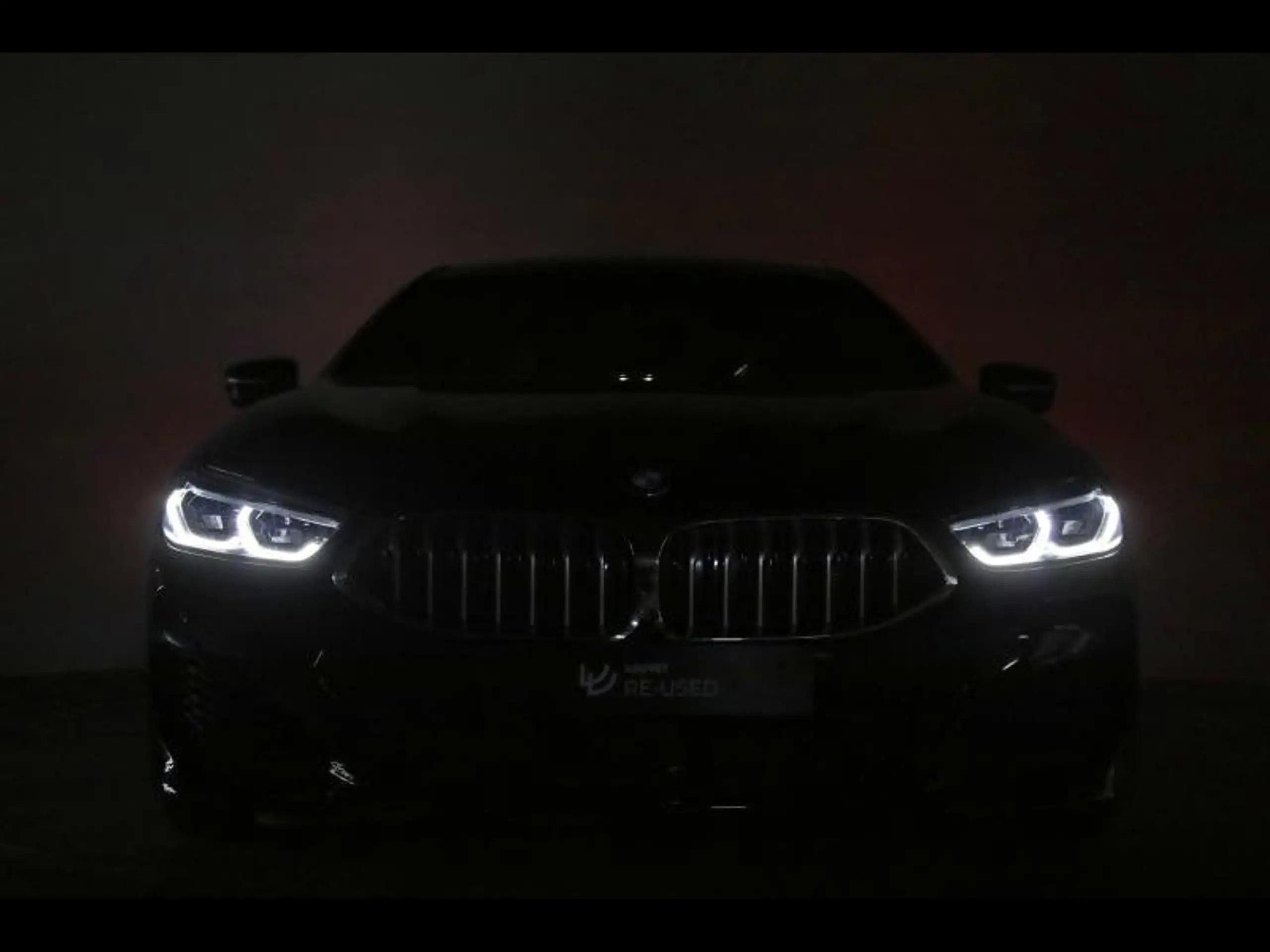 BMW - 840